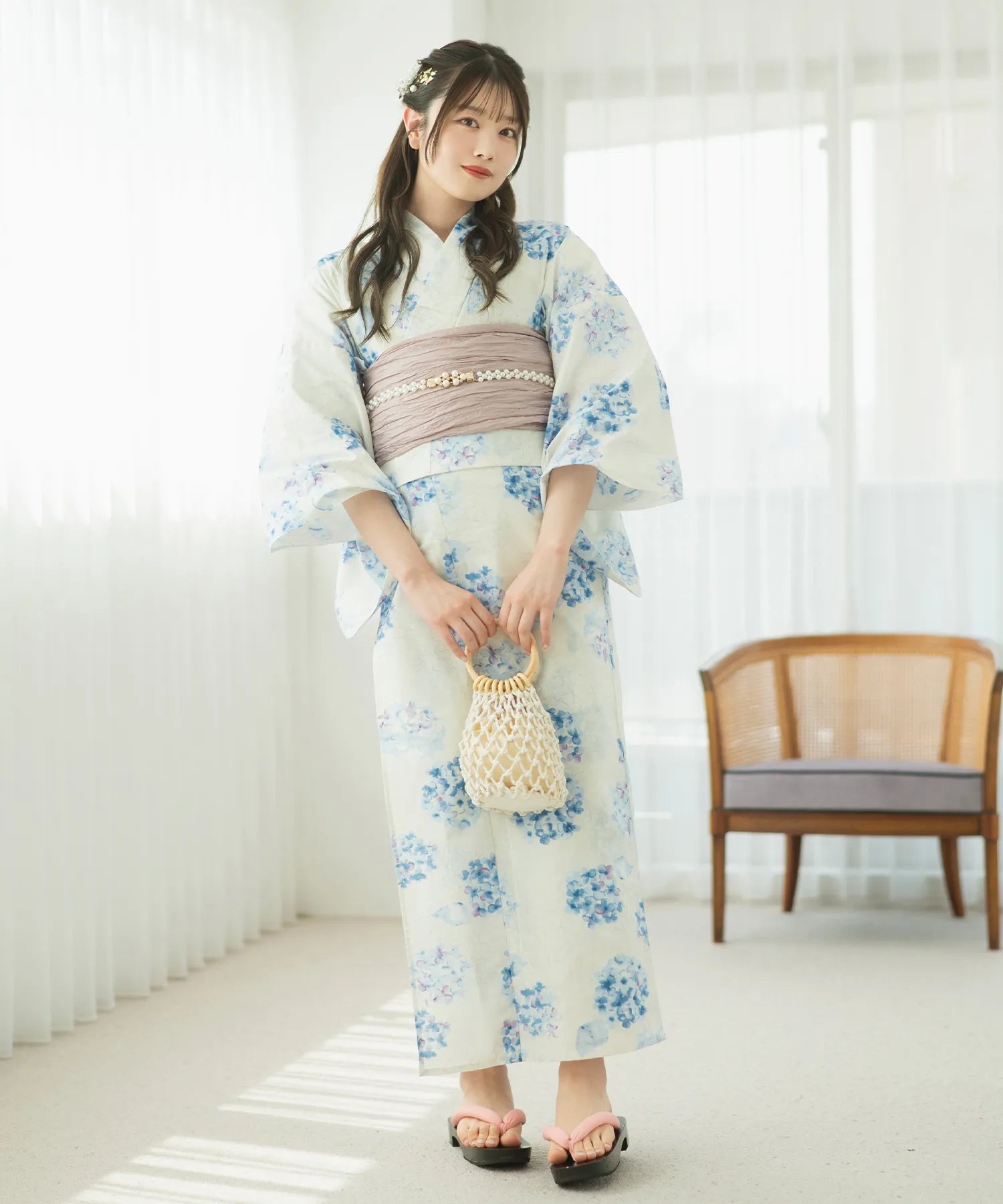 夏麗し浴衣 紫陽花の幻想 下駄付き5点セット(浴衣・兵児帯・腰紐 夏麗し浴衣 紫陽花の幻想 下駄付き5点セット(浴衣・兵児帯・腰紐