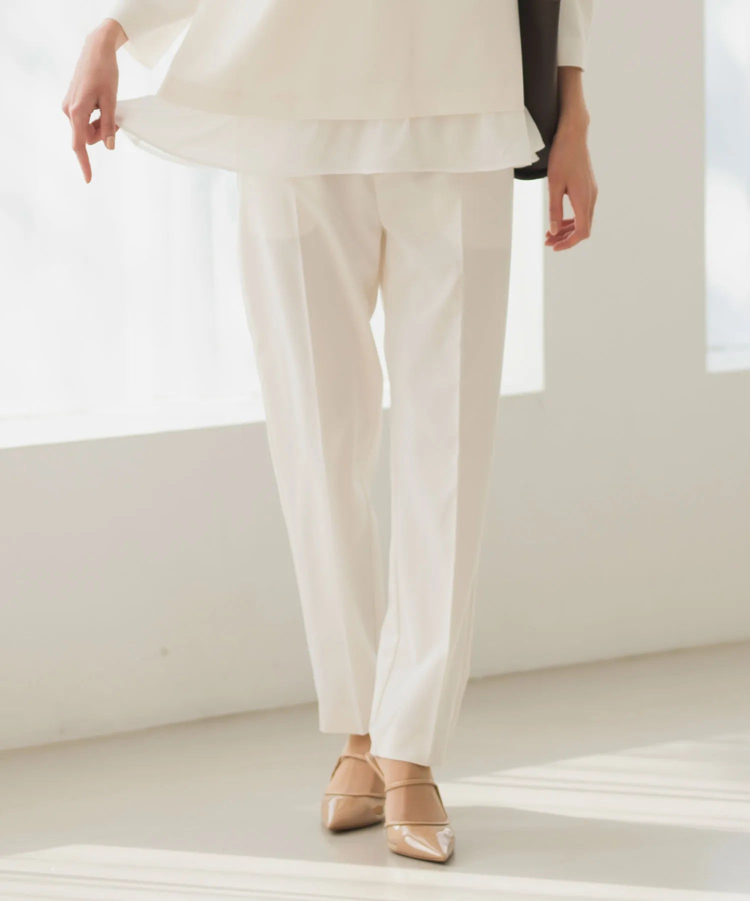 DF30010_beige_01.webp
