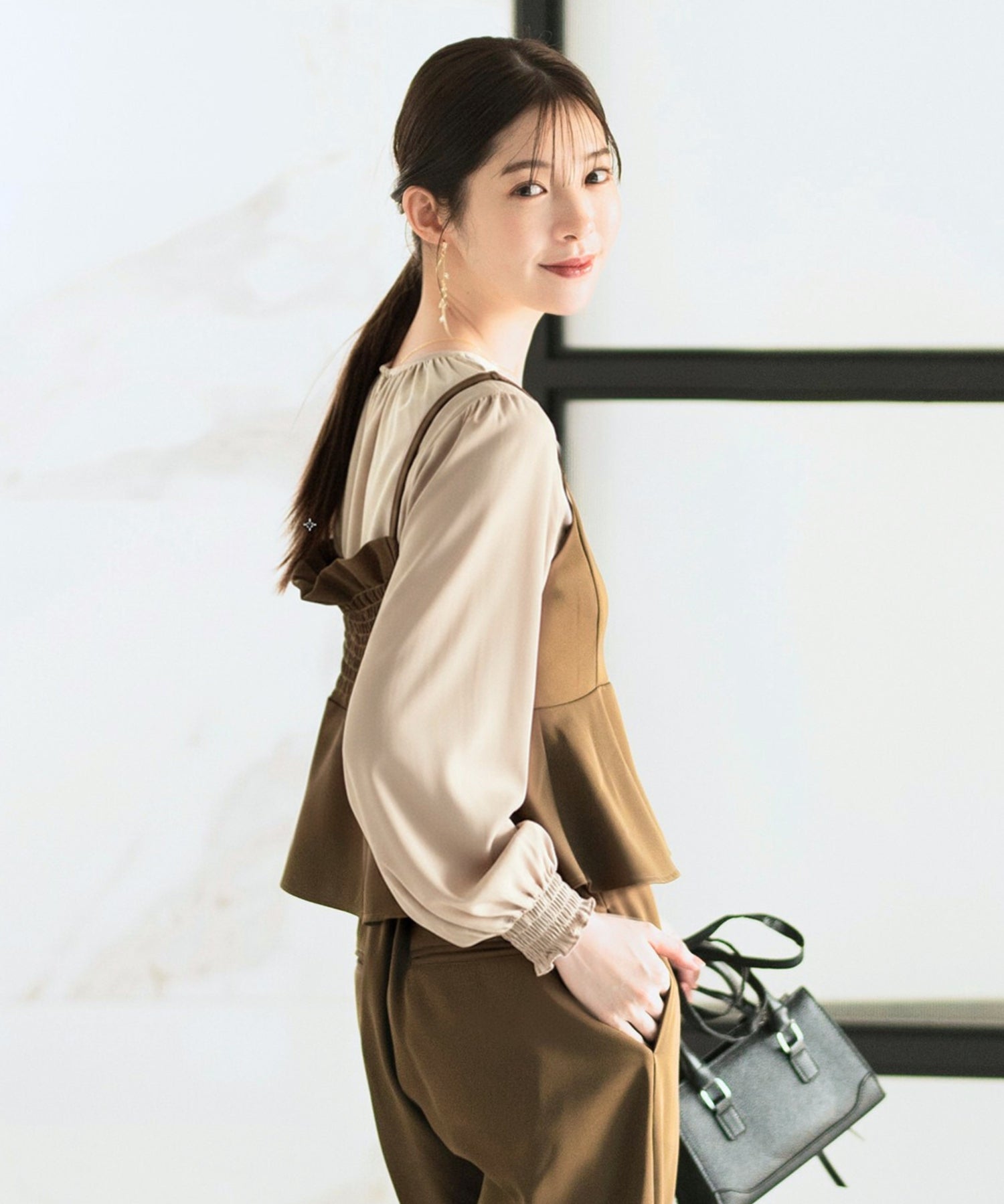 ペプラムキャミソールビスチェ