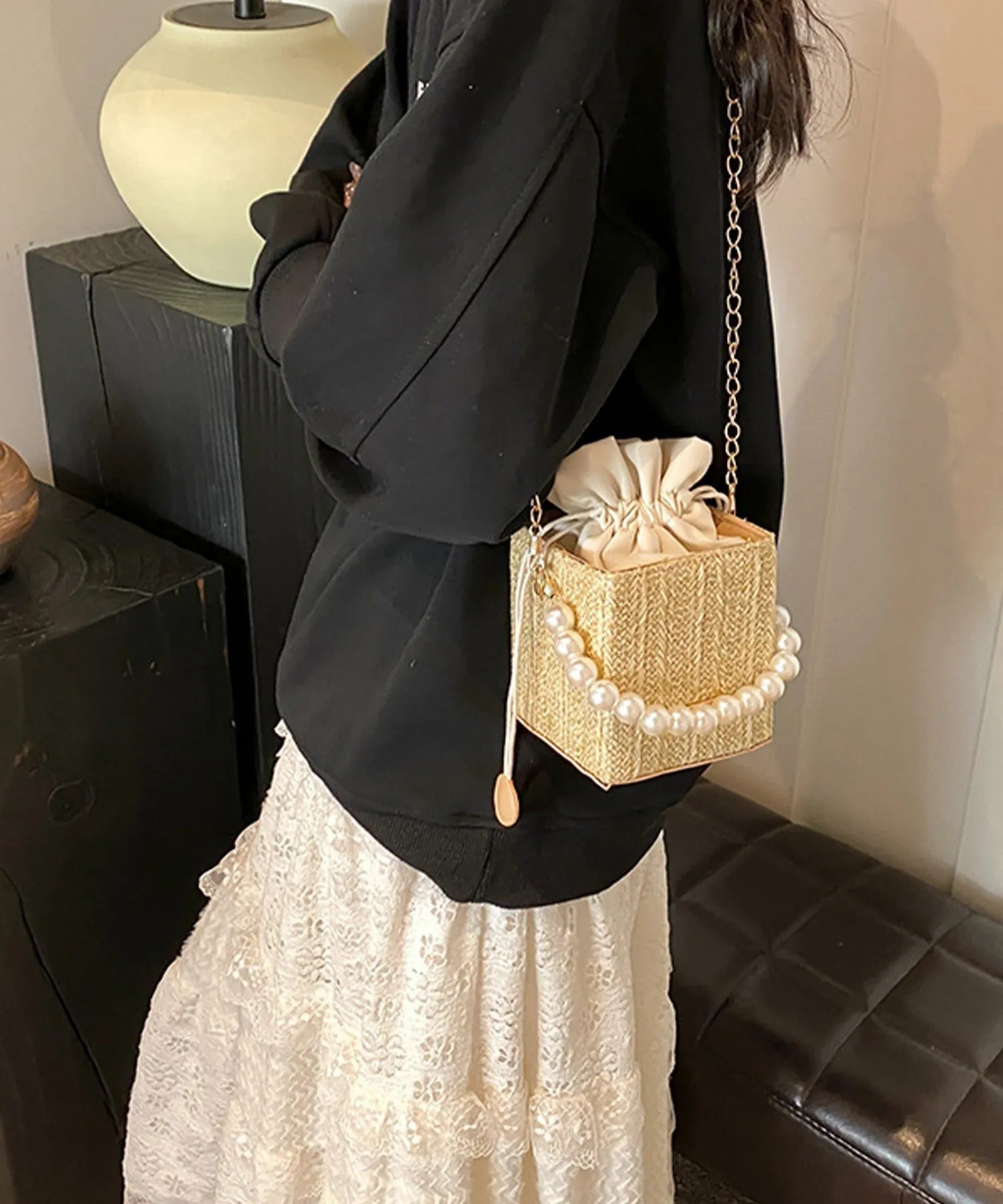 ag10002_01.webp