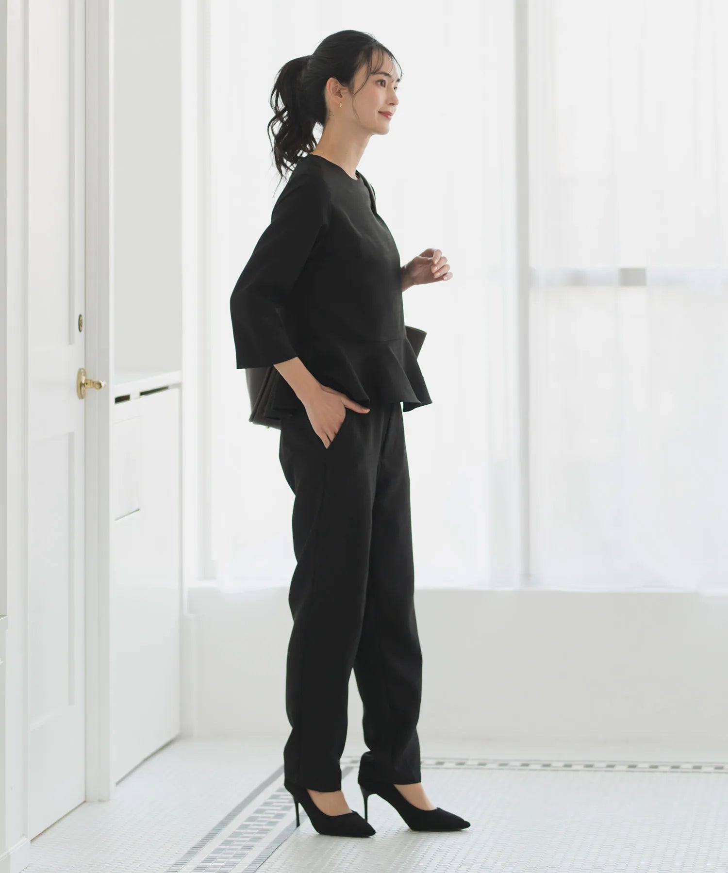 df00012_black_05.webp