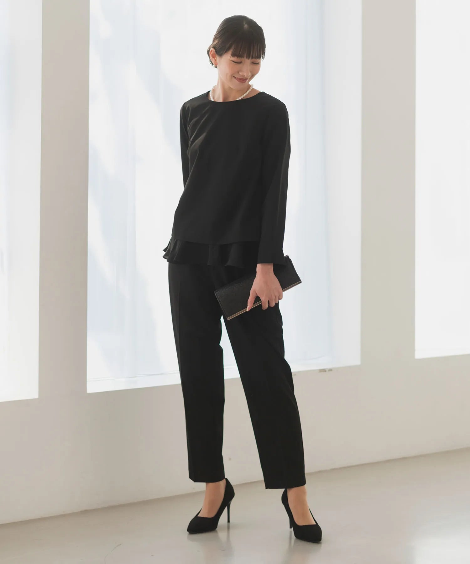 df00014_black_00.webp