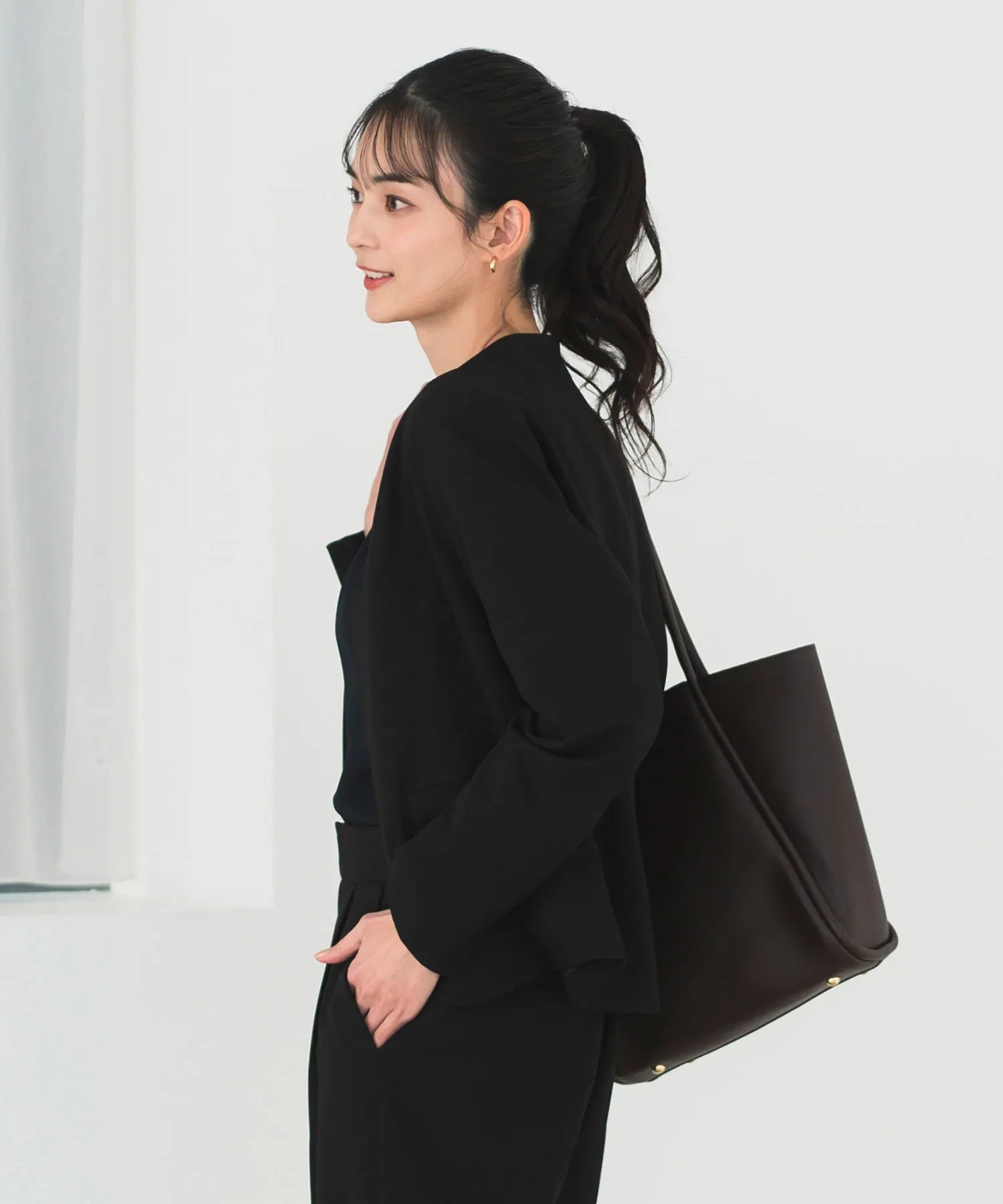 df00015_black_01.webp