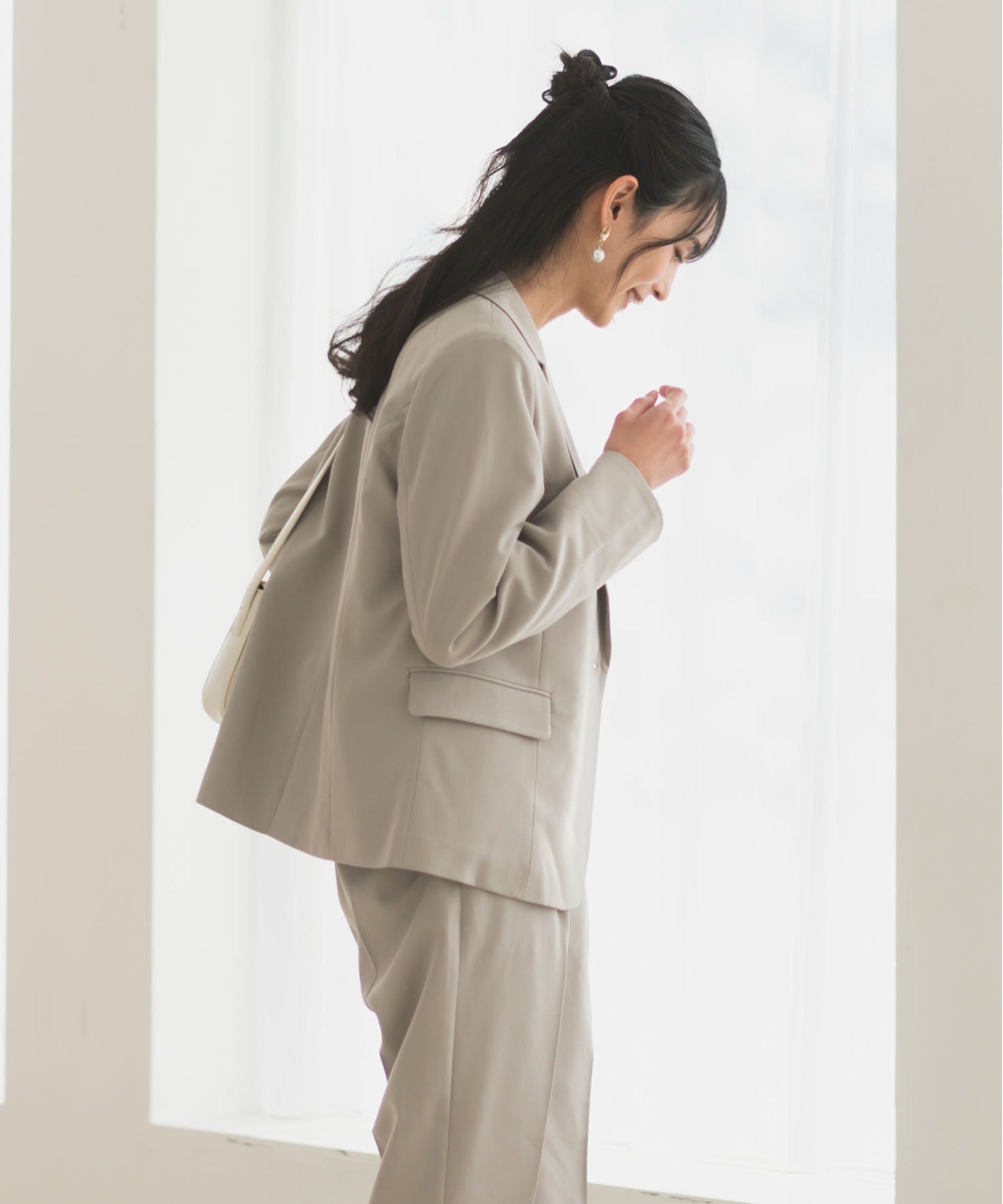 《2025新作》【洗える/防シワ/UV/花粉防止/オフィスカジュアル】ストレッチテーラードジャケット・タックセンタープレスパンツ 2点セット