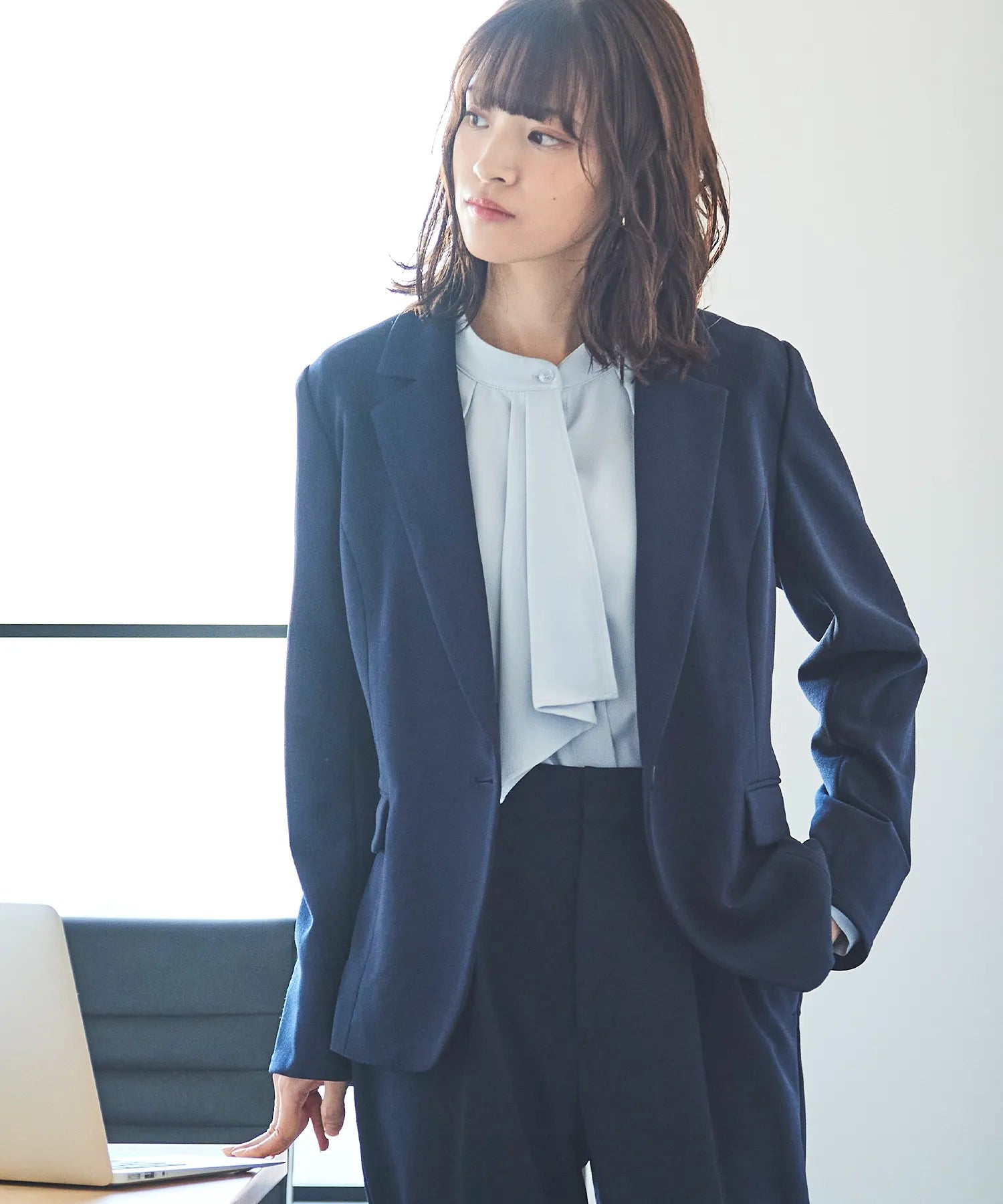 df0100_03.webp