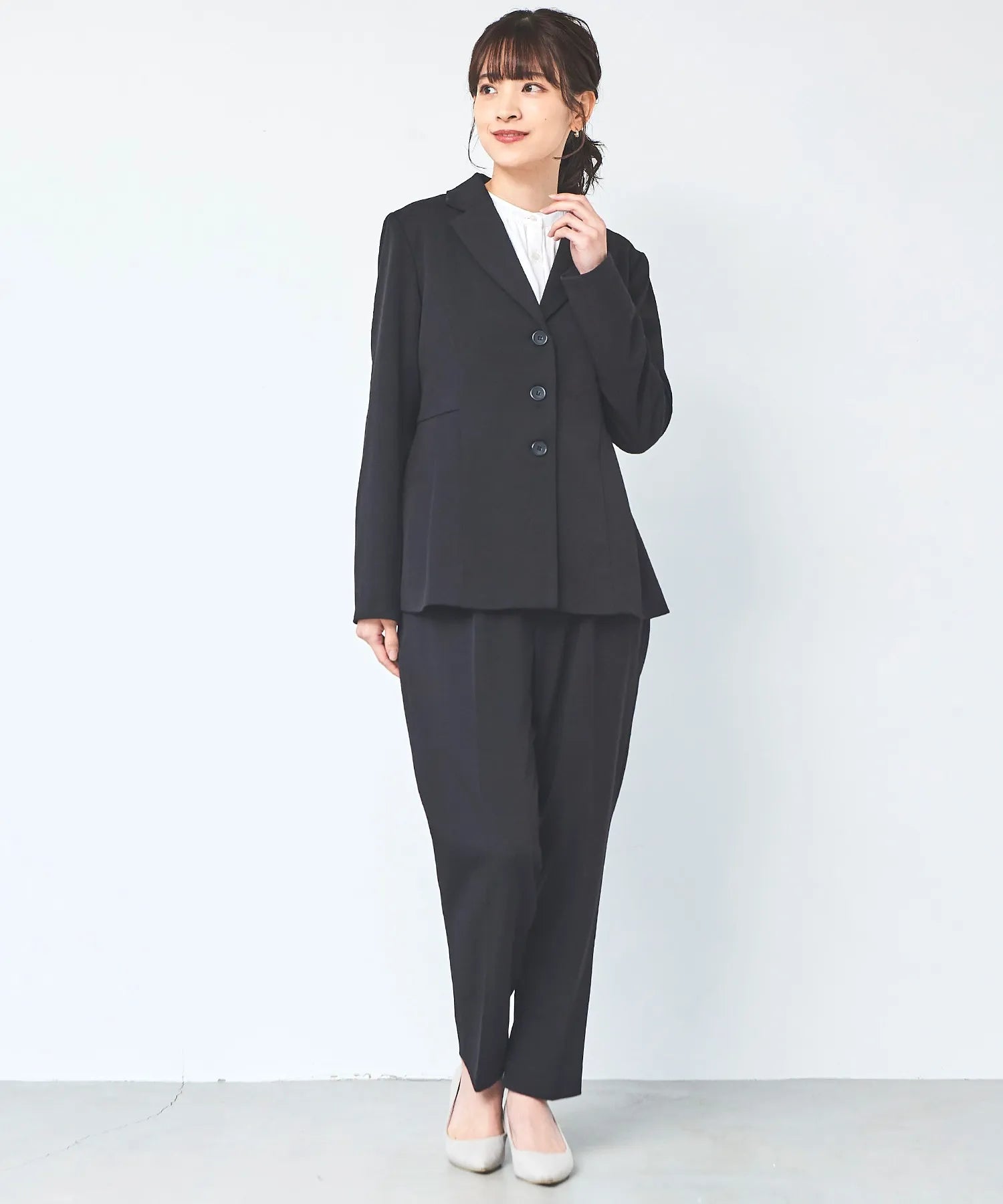 df0102_black_01.webp