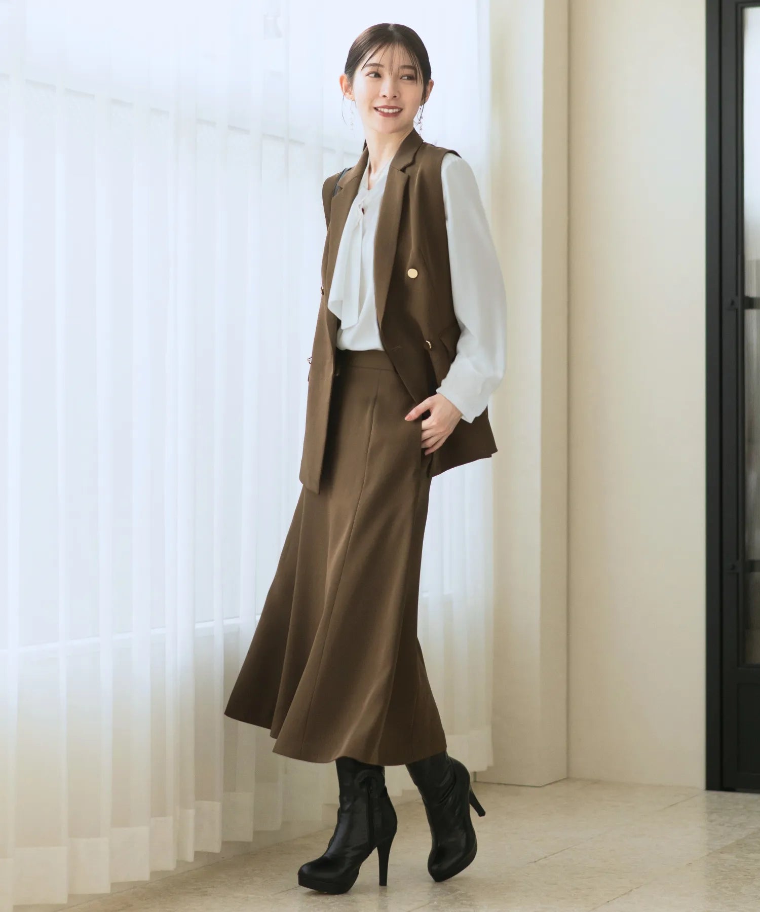 df10005_brown_b2.webp