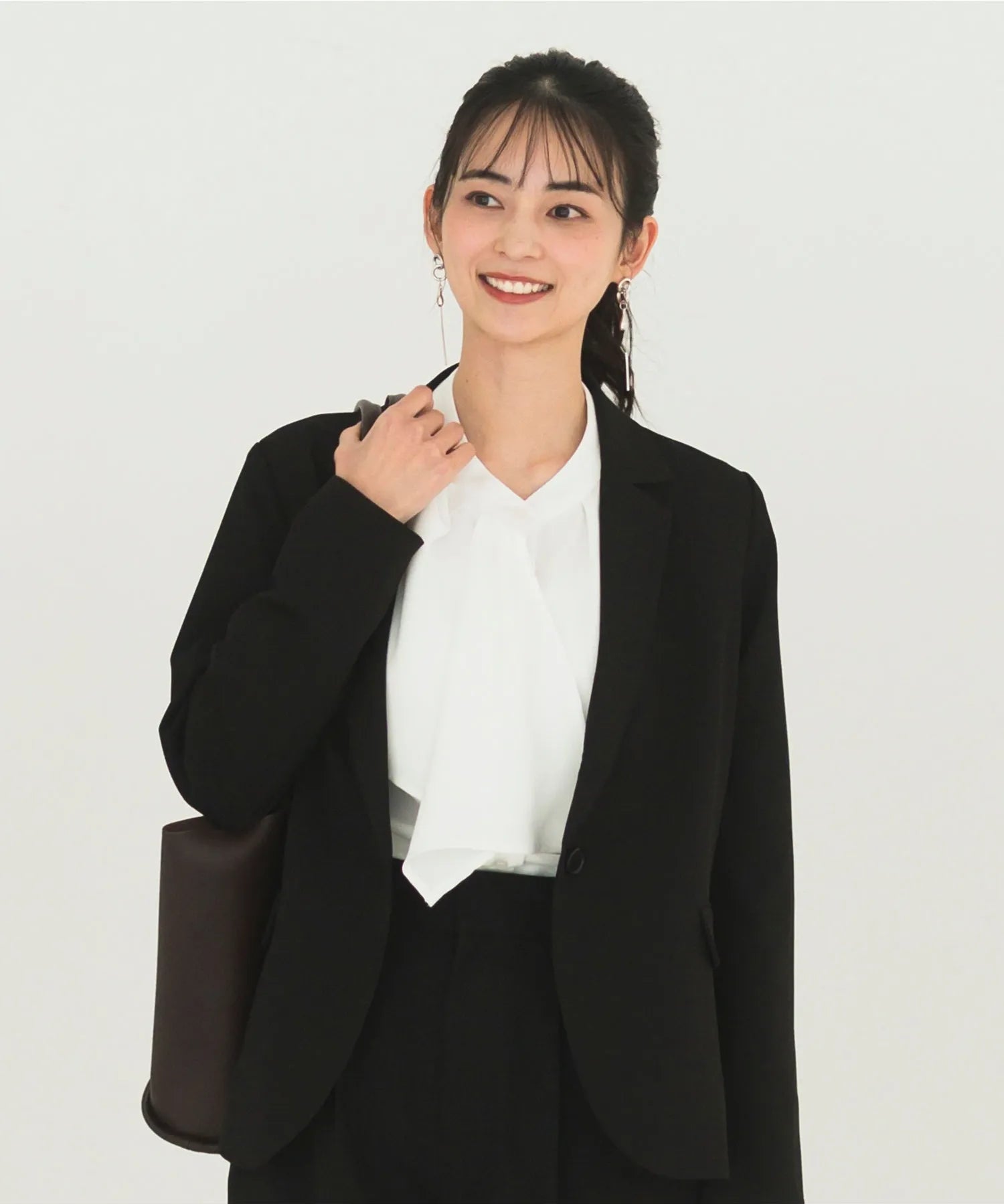 《2025新作》【洗える/防シワ/UV/花粉防止/オフィスカジュアル】ストレッチテーラードジャケット 単品