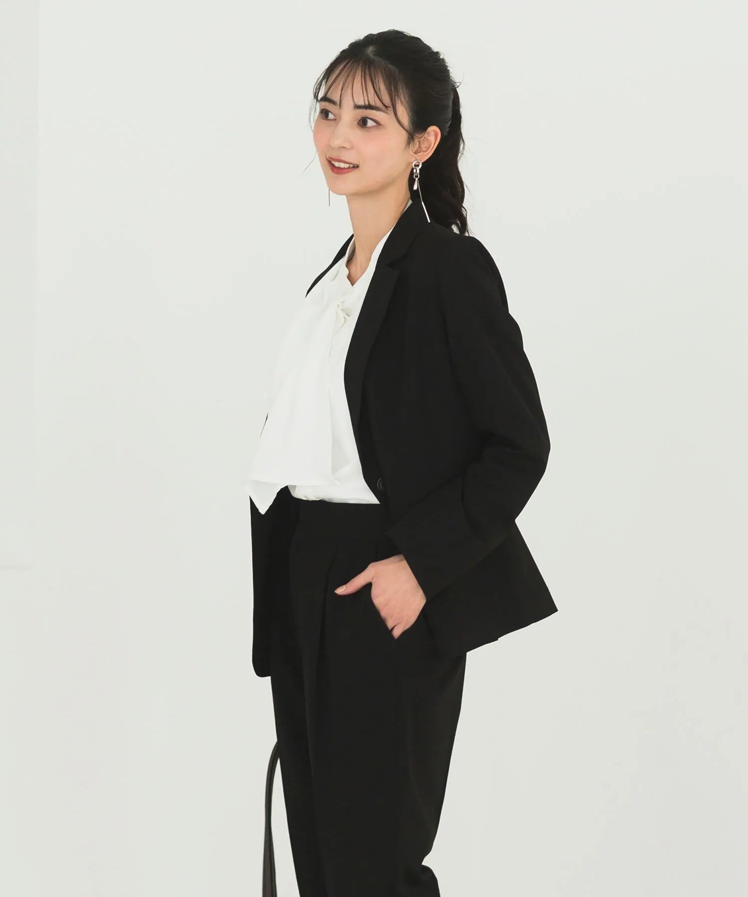 《2025新作》【洗える/防シワ/UV/花粉防止/オフィスカジュアル】ストレッチテーラードジャケット 単品