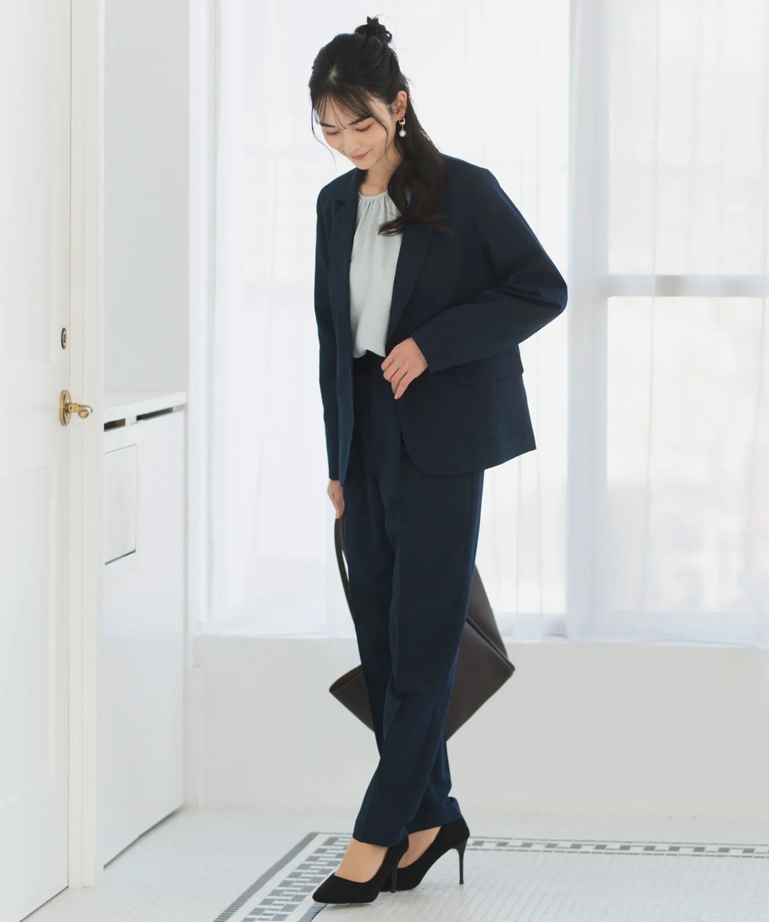 《2025新作》【洗える/防シワ/UV/花粉防止/オフィスカジュアル】ストレッチテーラードジャケット 単品