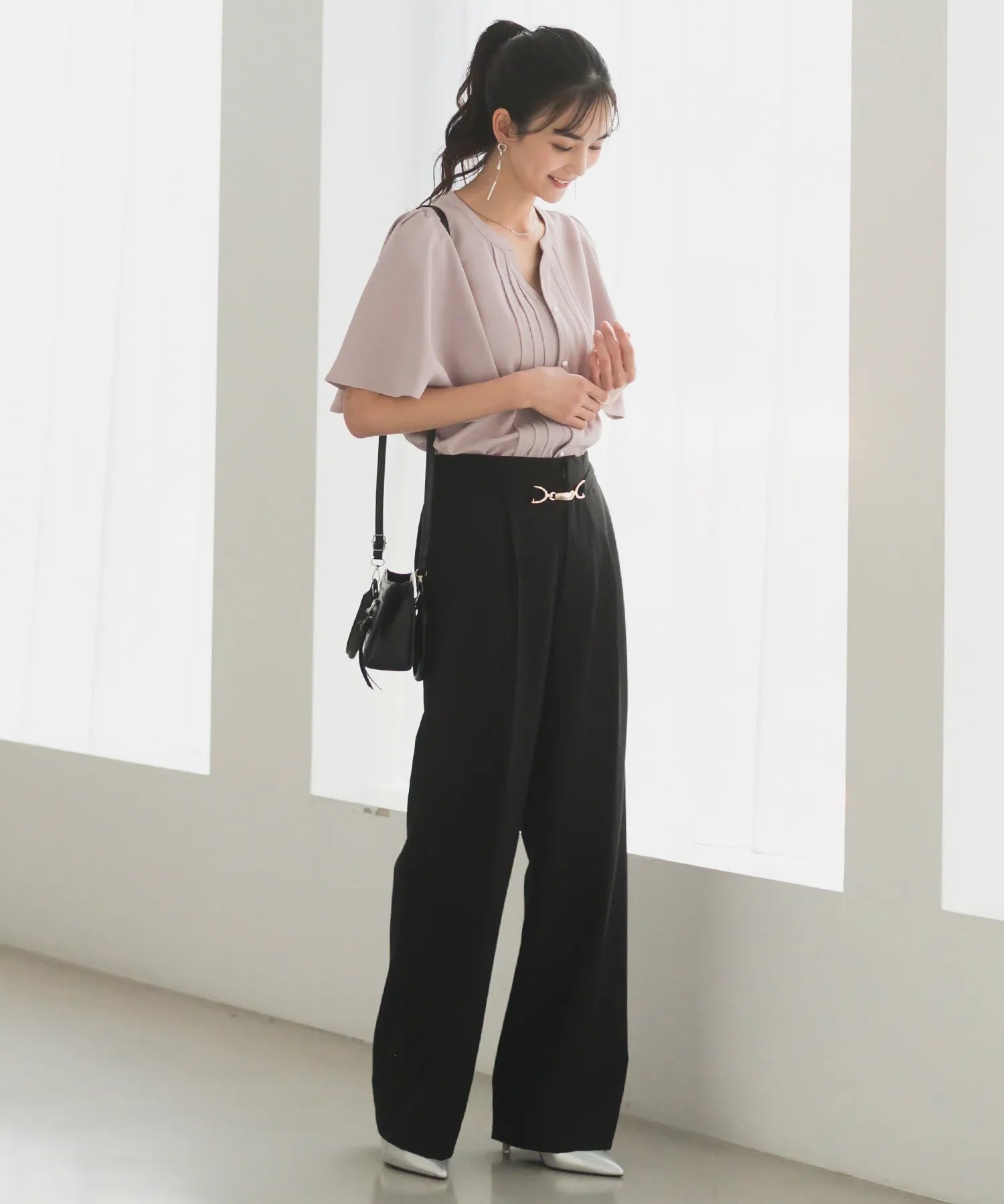 ビット付きセミワイドパンツ