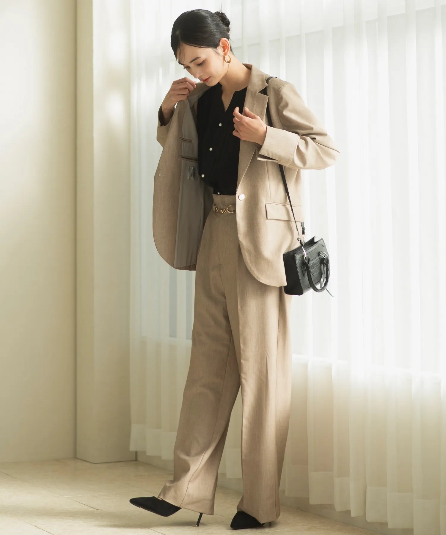 ビット付きセミワイドパンツ