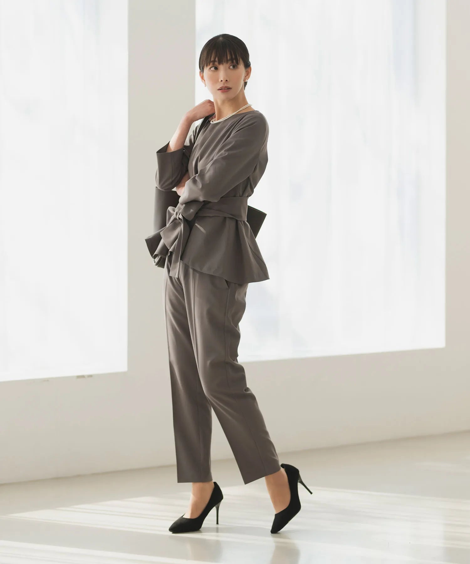 df30008_gray_01.webp