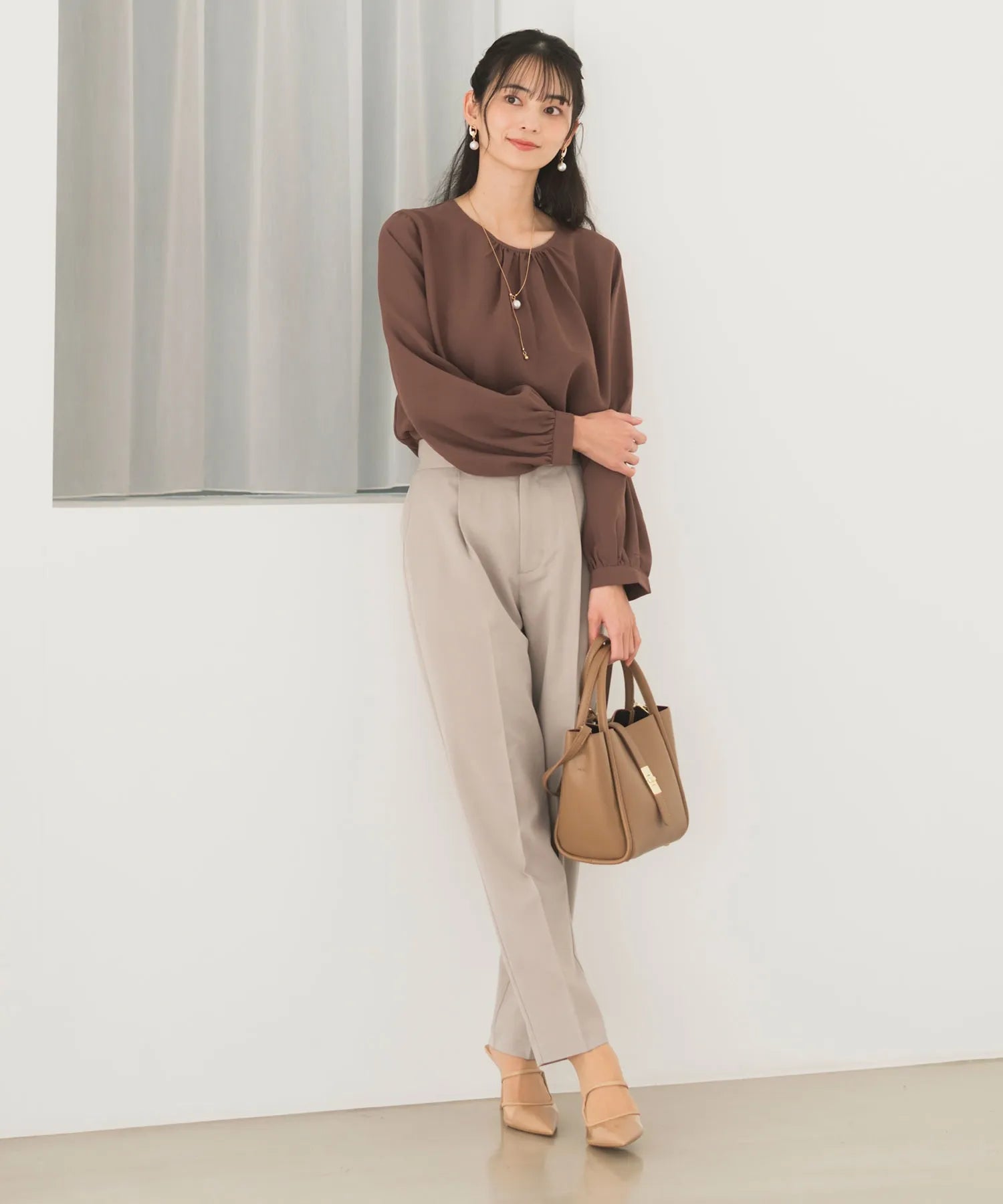 df30016_greige_01.webp