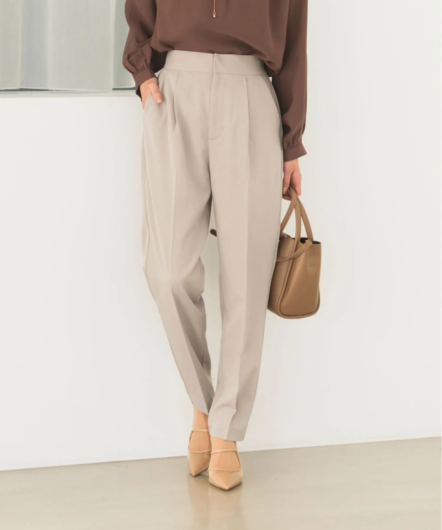 df30016_greige_06.webp