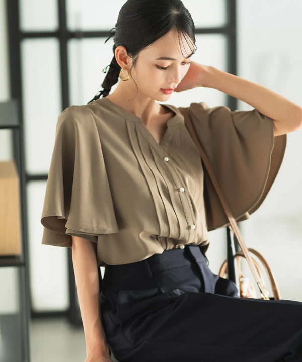 フレアスリーブピンタックブラウス