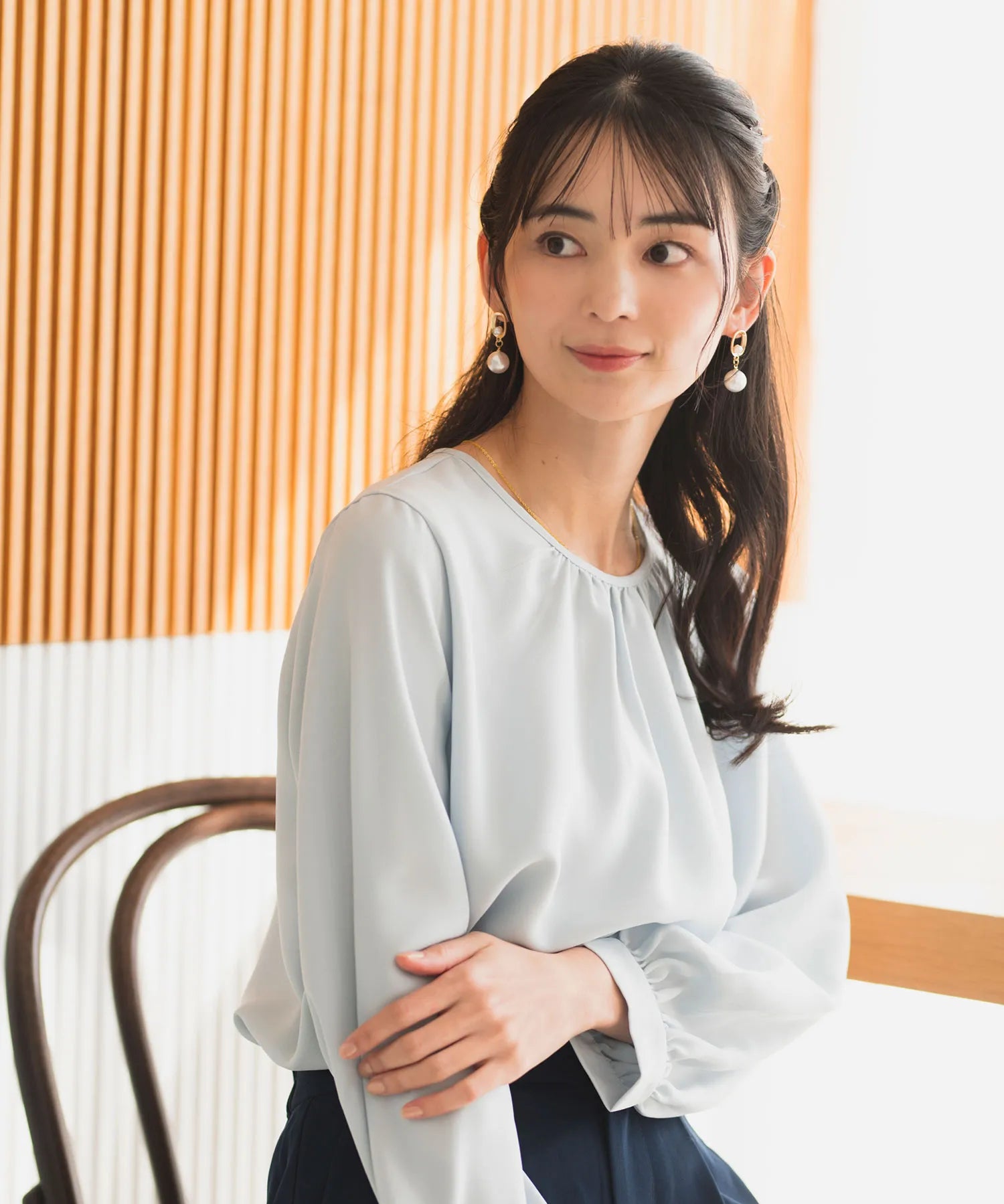 《2025新作》【洗える/防シワ加工/UV加工/花粉防止】ゆったりギャザーブラウス