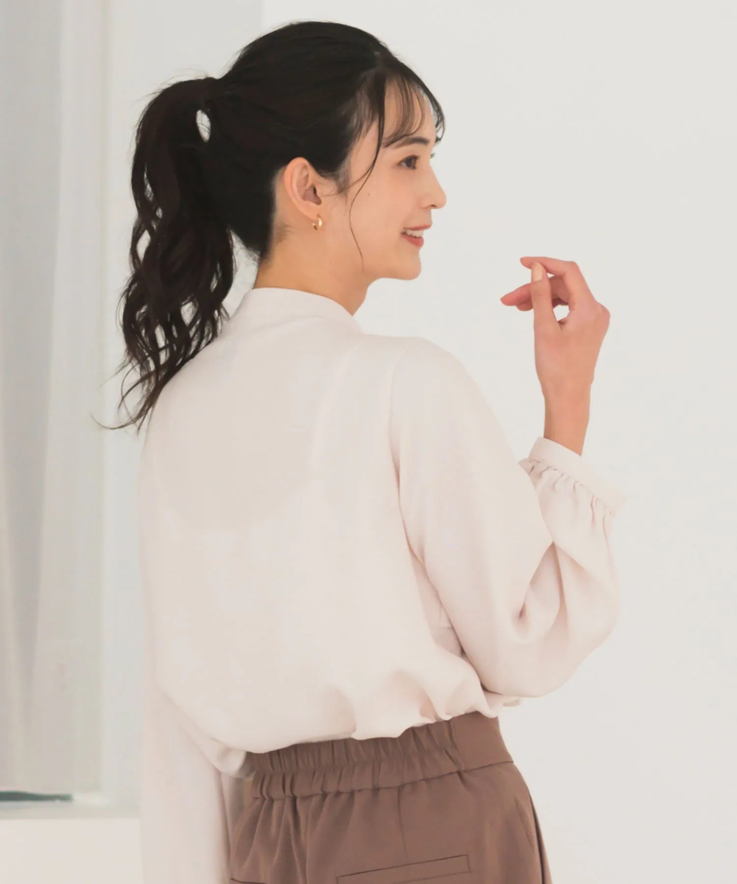 《2025新作》【洗える/防シワ加工/UV加工/花粉防止】タックボウタイブラウス