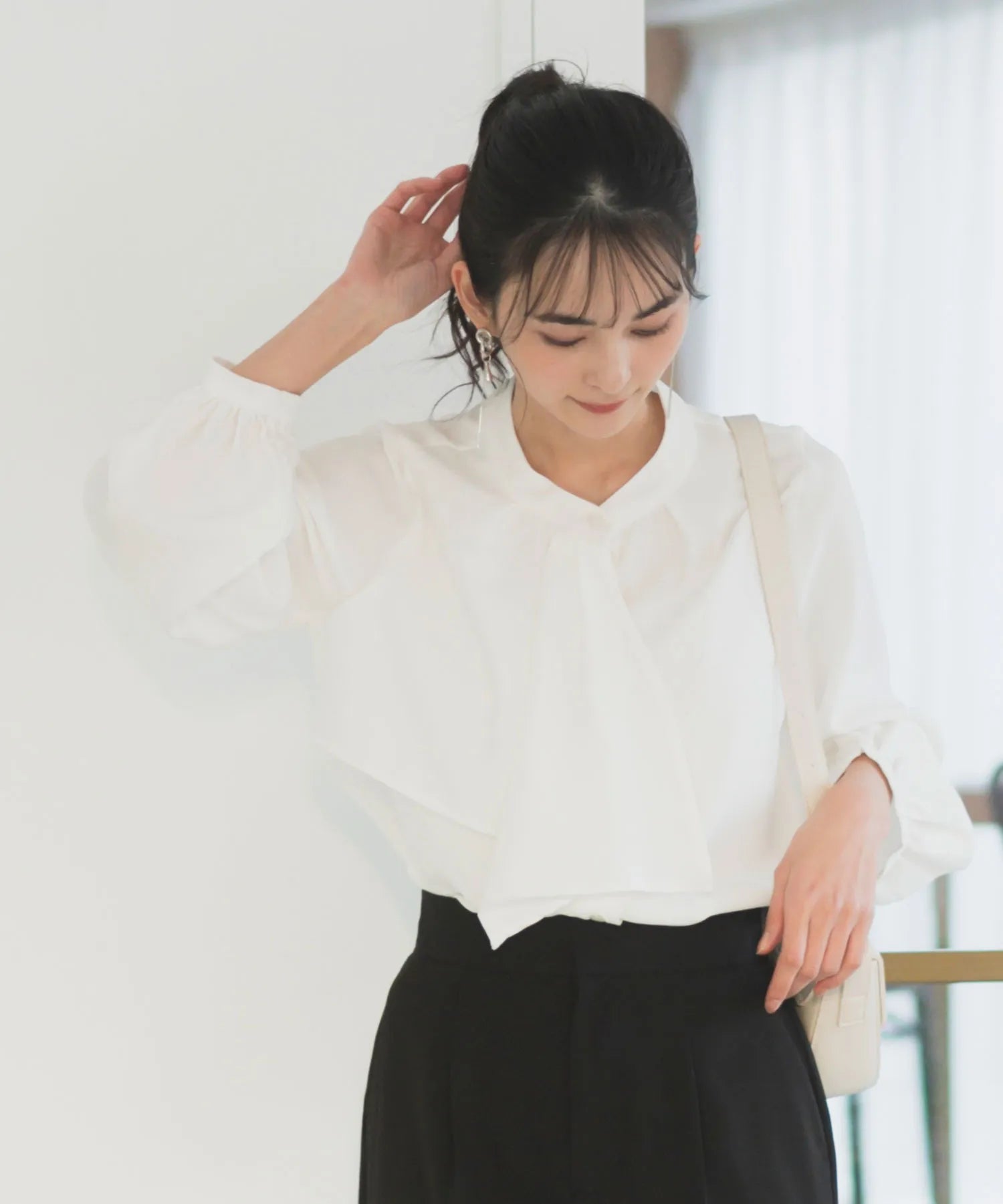 df40005_white_03.webp