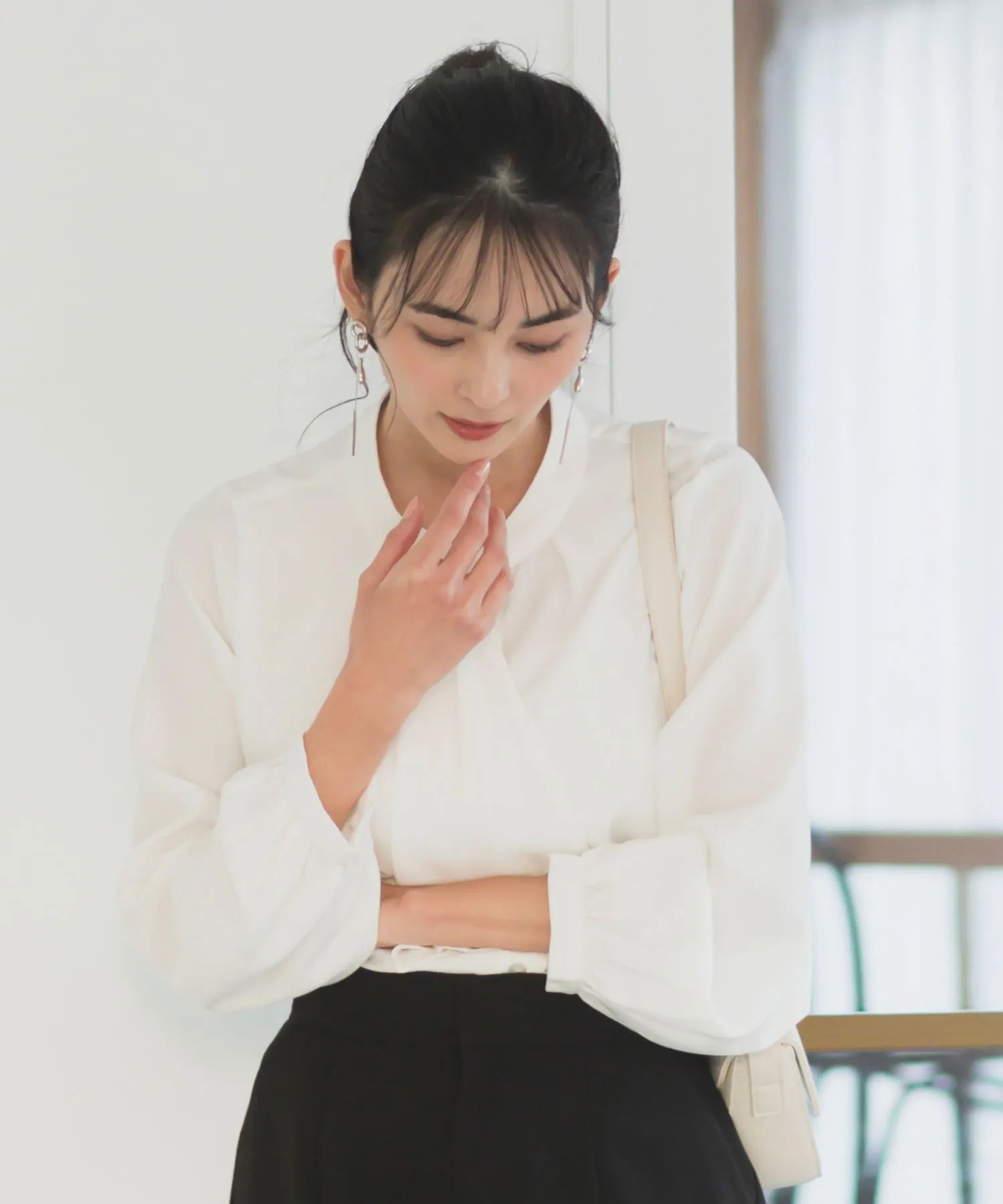 df40005_white_07.webp