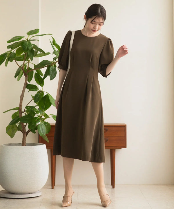 五分袖タックワンピース