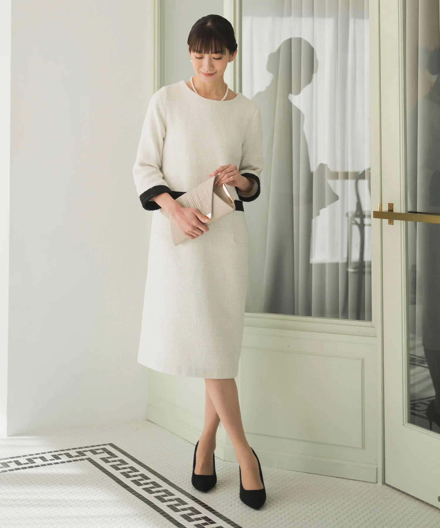df60003_white_01.webp