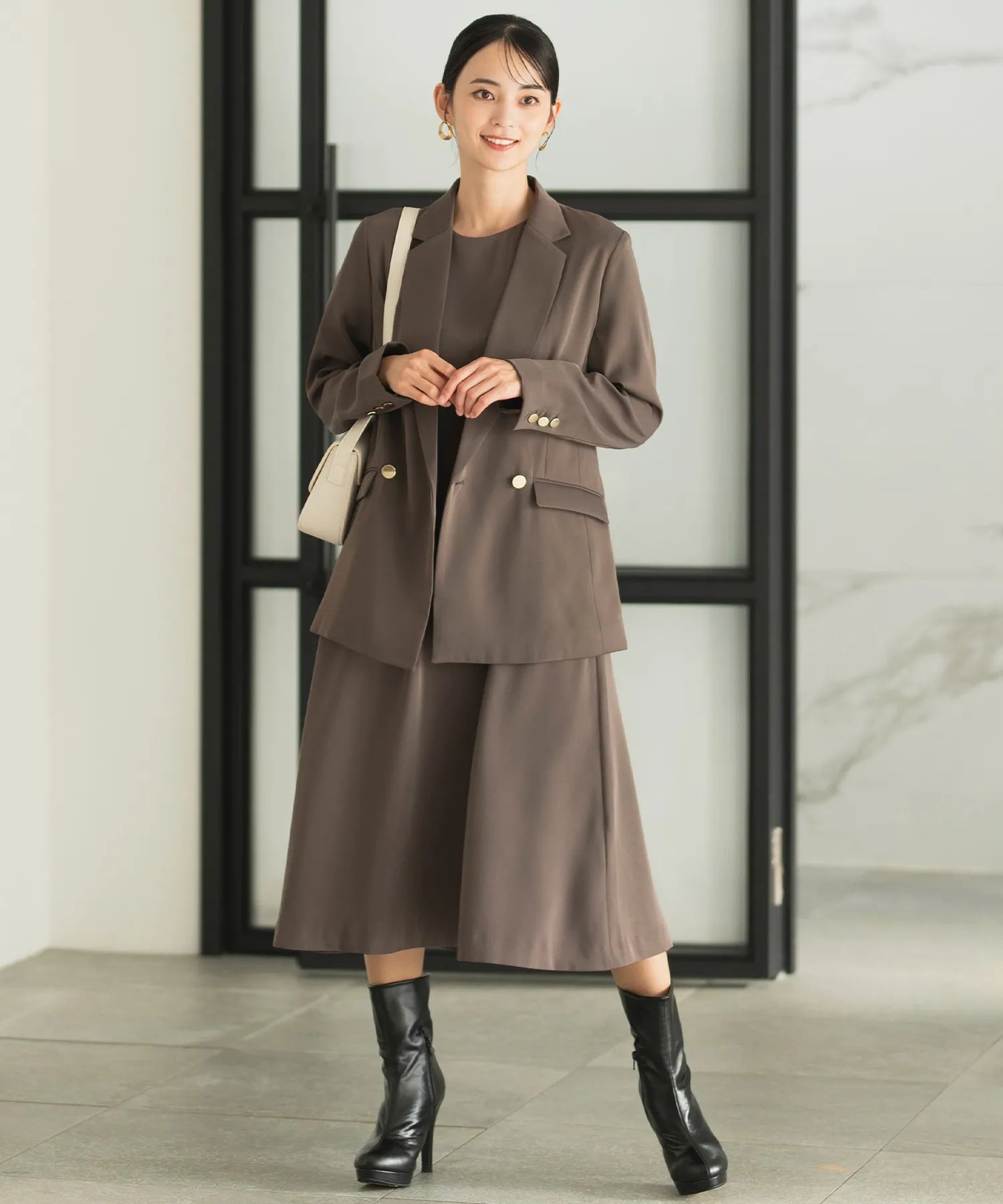 df79001_04.webp