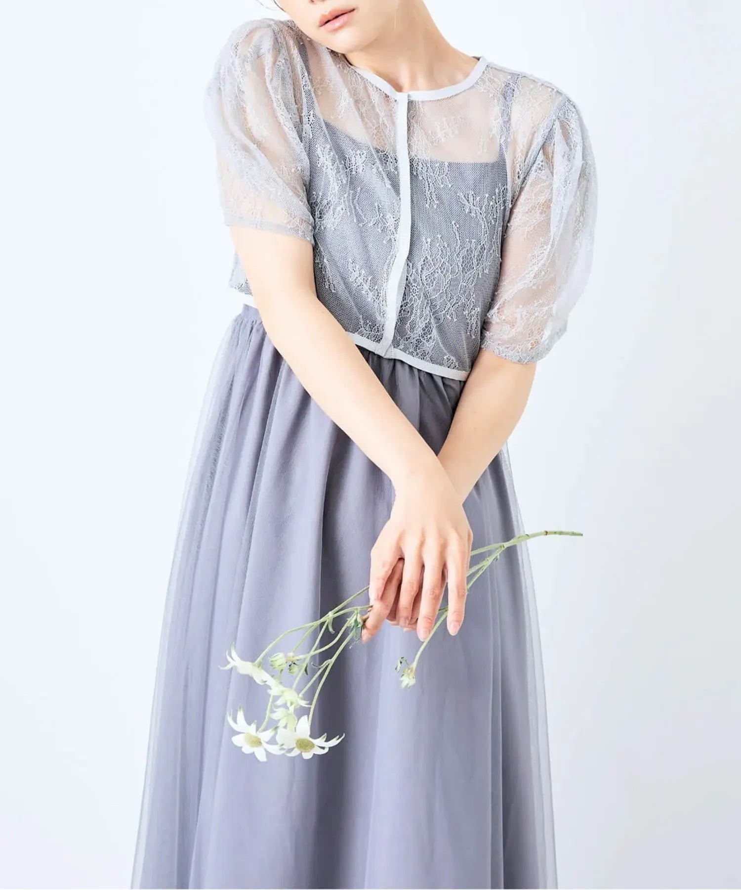dl00004_Gray_2_08.webp