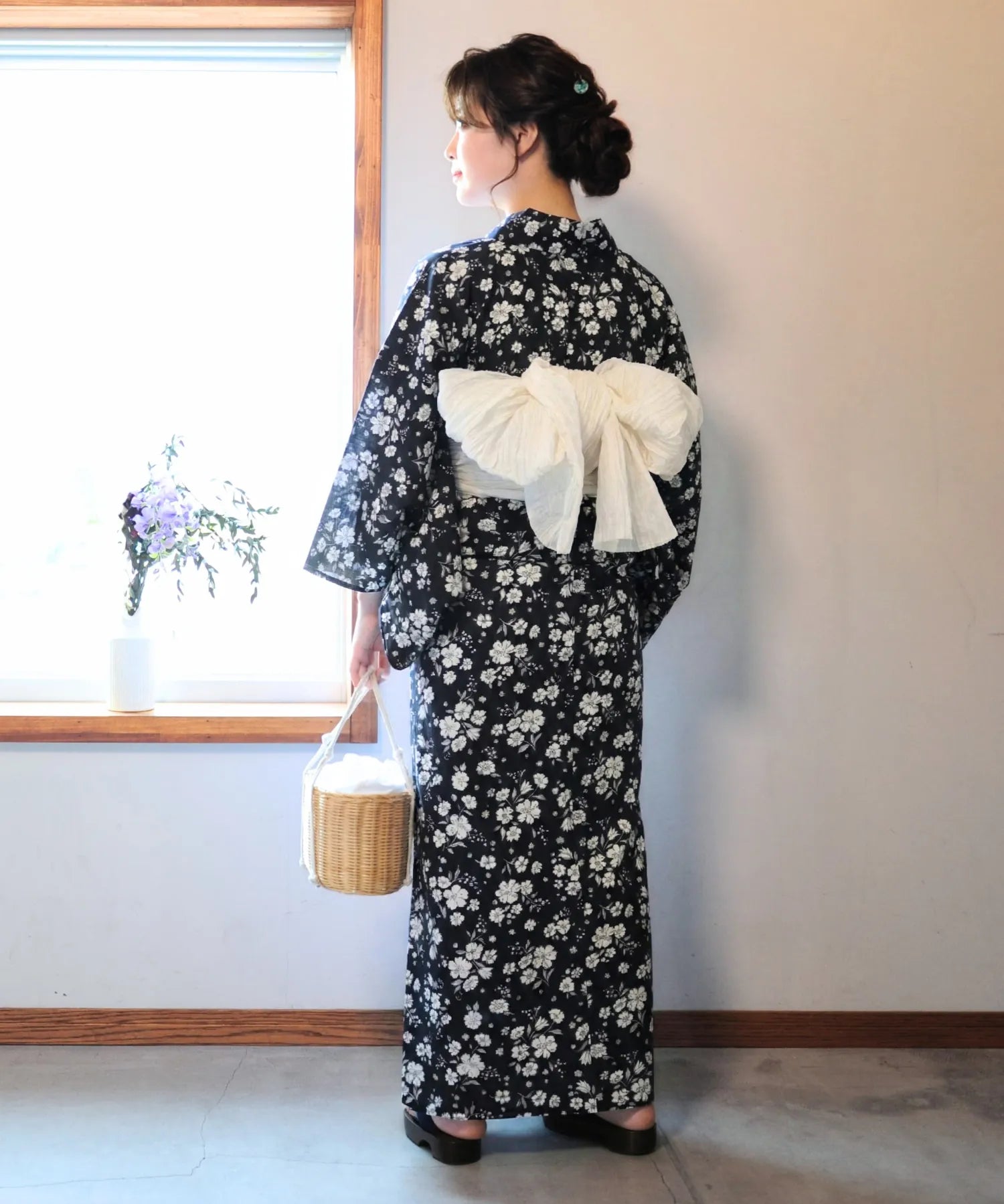 夏麗し浴衣 藍小花 4点セット（浴衣・兵児帯・腰紐×2)