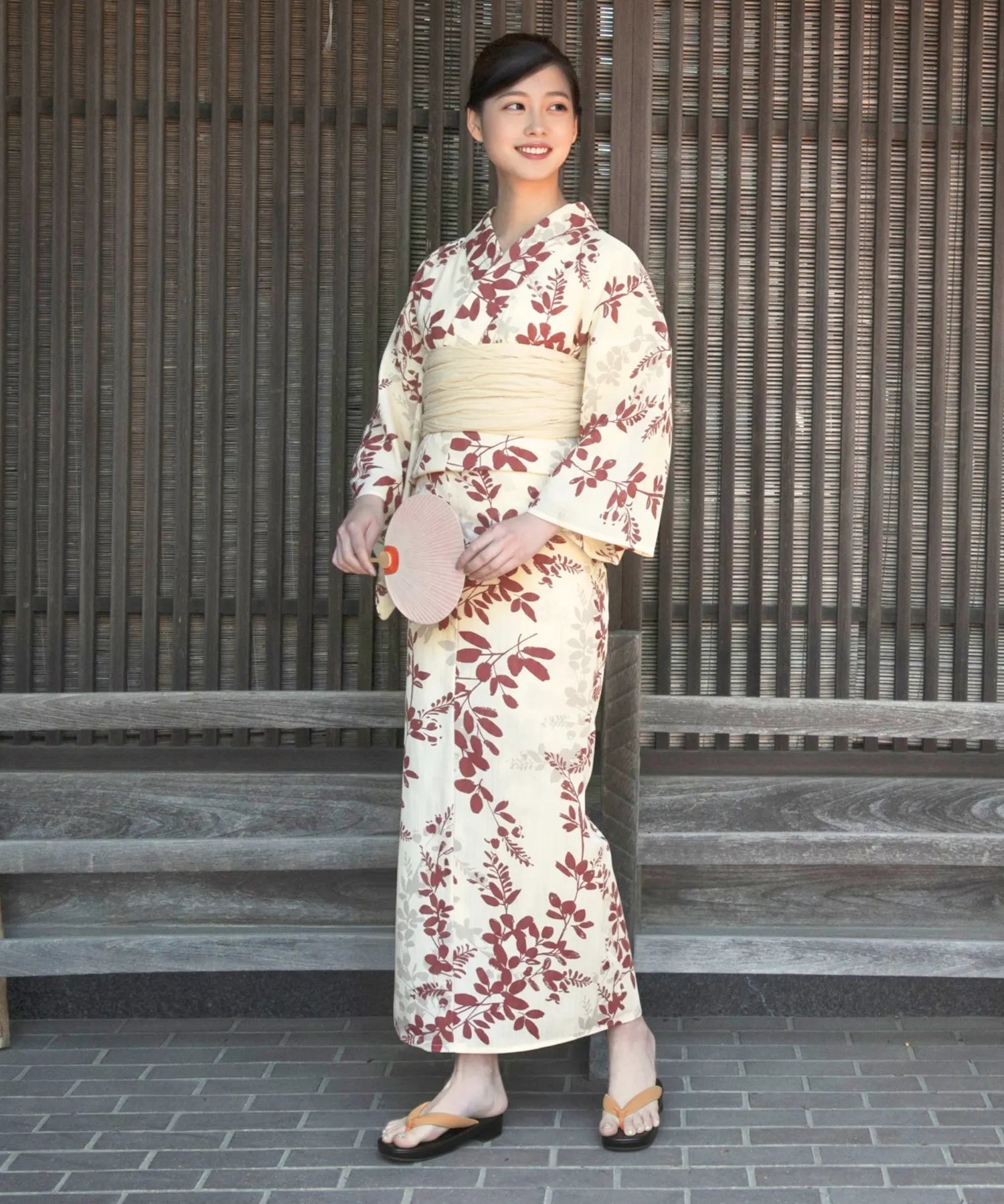 夏麗し浴衣 朱色の儚萩 4点セット（浴衣・兵児帯・腰紐×2)