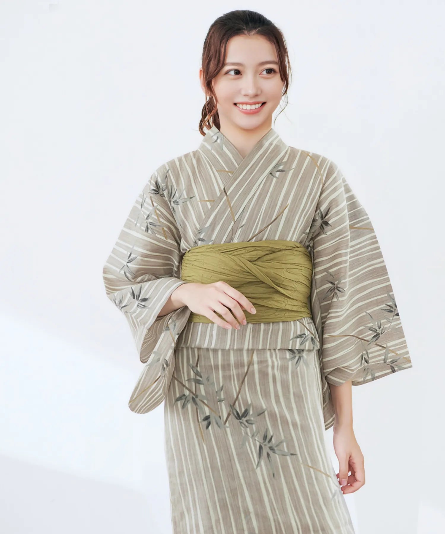 夏麗し浴衣 凛日和 4点セット（浴衣・兵児帯・腰紐×2)