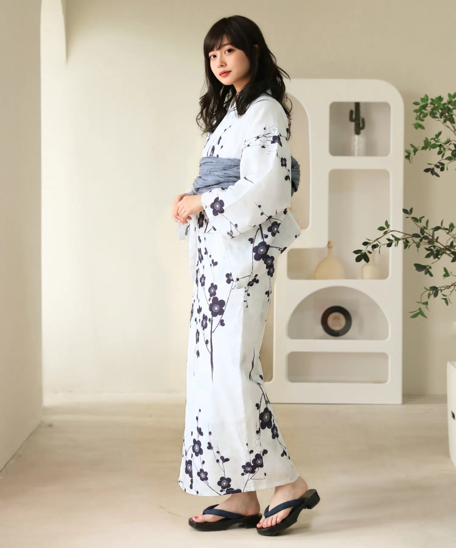 夏麗し浴衣 梅の花笑み 4点セット（浴衣・兵児帯・腰紐×2)