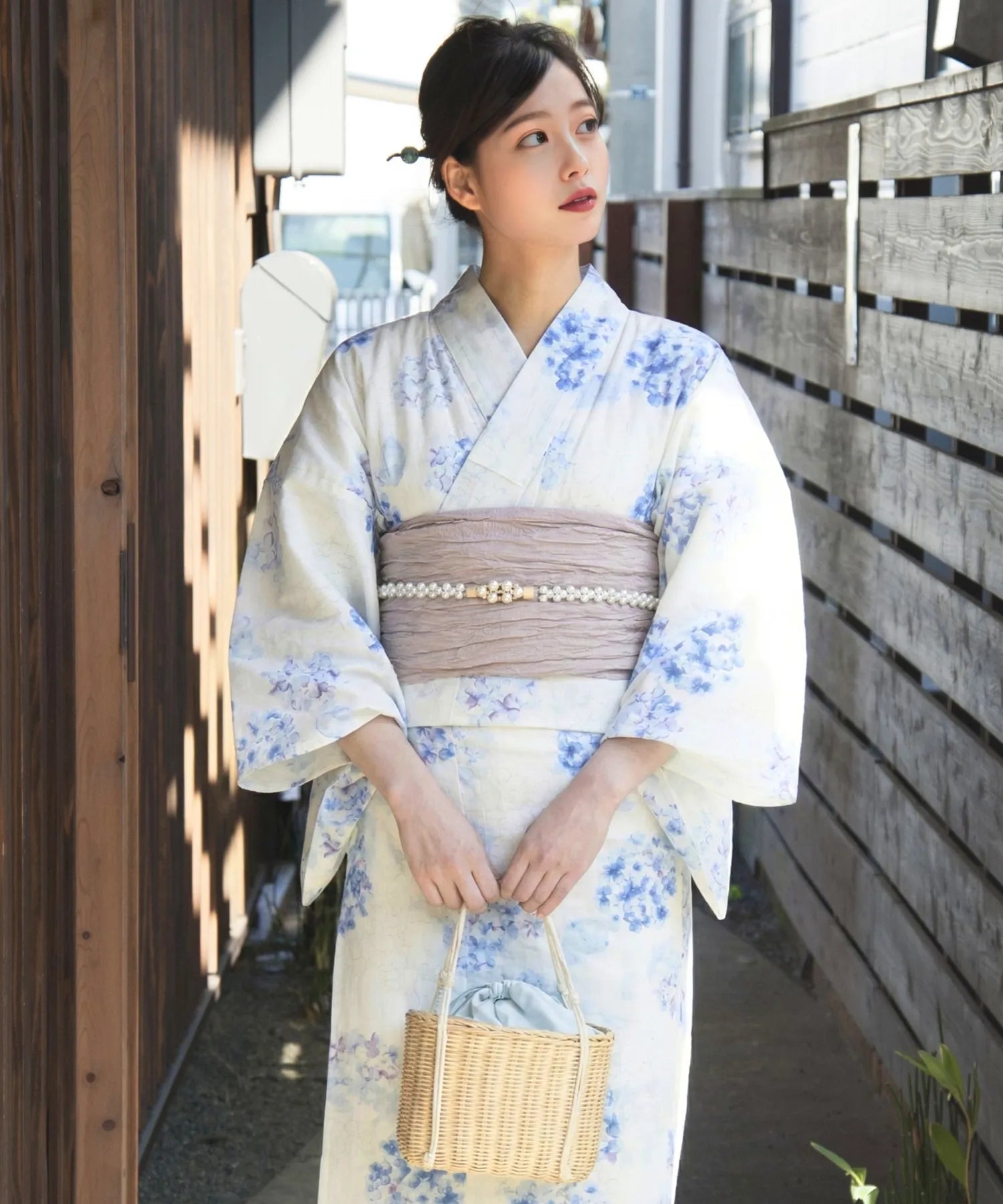 夏麗し浴衣 紫陽花の幻想 下駄付き5点セット(浴衣・兵児帯・腰紐×2・下駄)