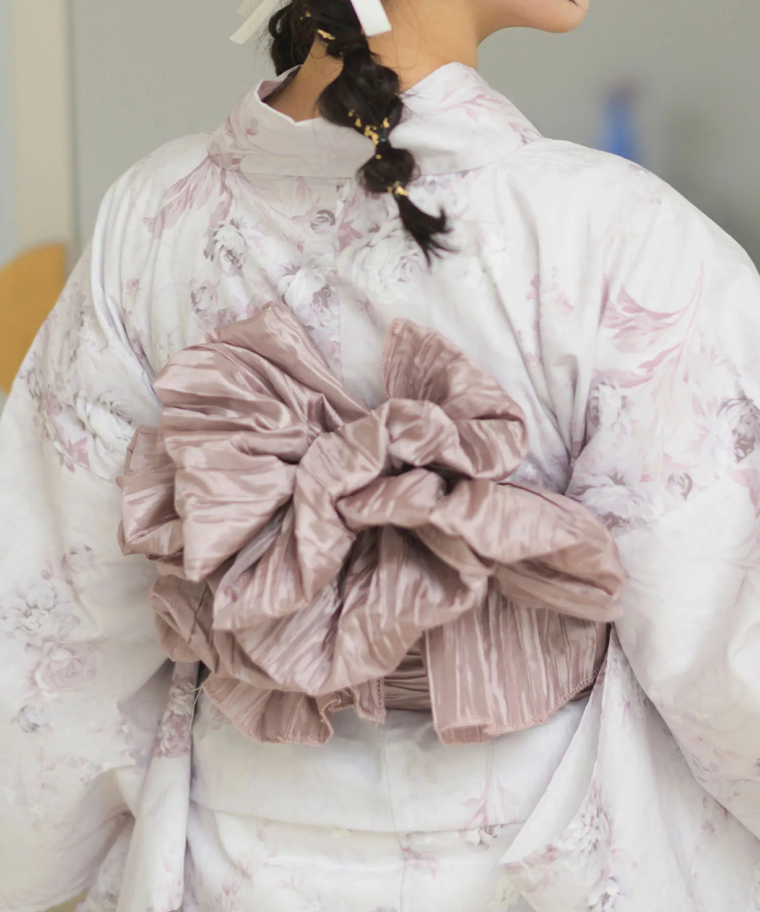 夏恋浴衣 ロココ調ほんわかローズミルク 下駄付き5点セット(浴衣・兵児帯・腰紐×2・下駄)