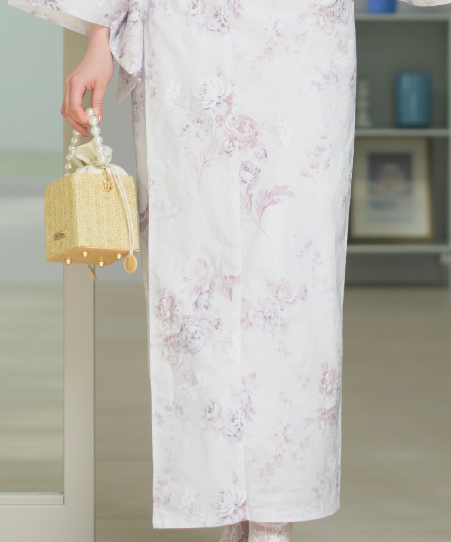 夏恋浴衣 ロココ調ほんわかローズミルク 下駄付き5点セット(浴衣・兵児帯・腰紐×2・下駄)