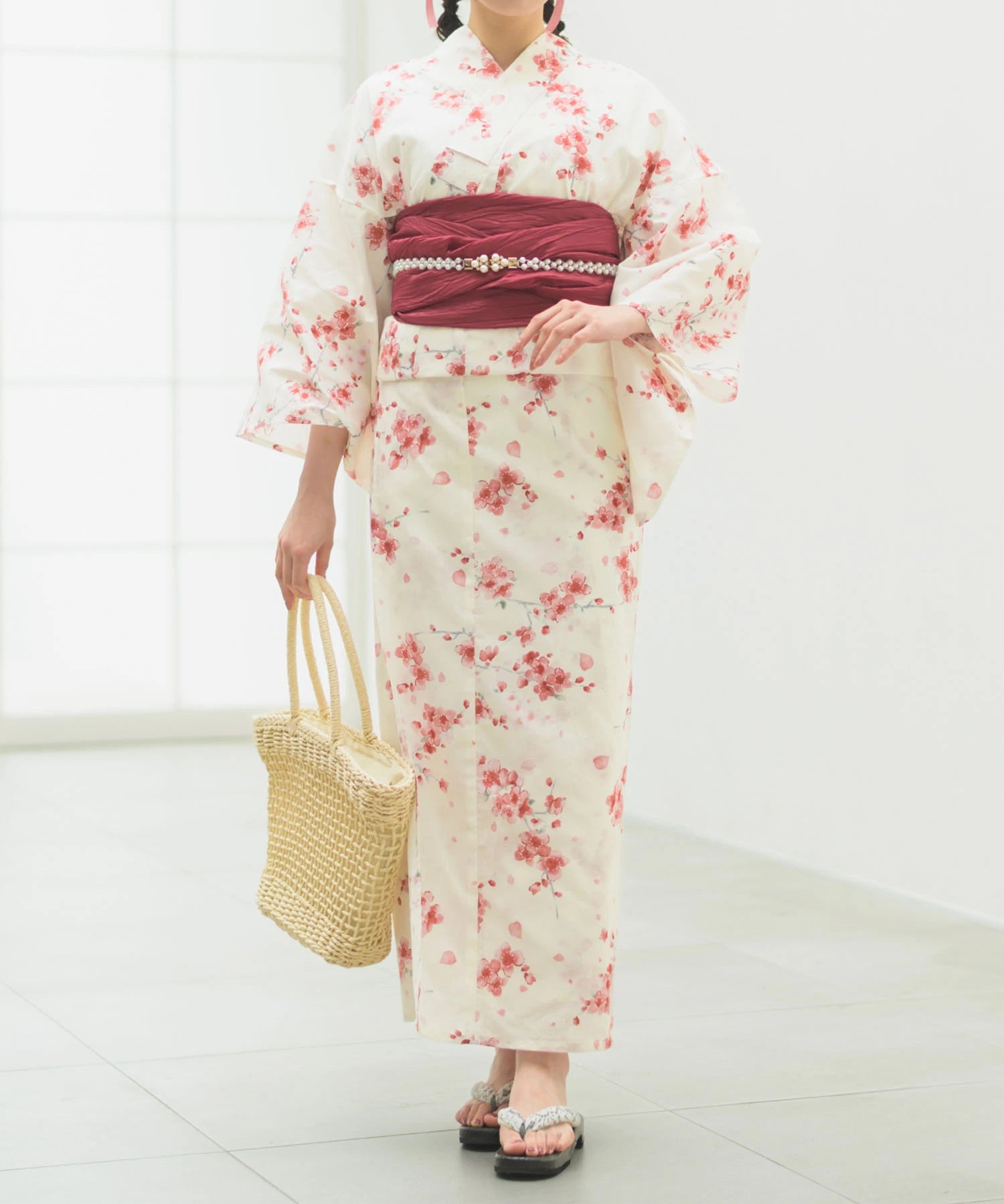 夏恋浴衣 桜霞みやび 下駄付き5点セット(浴衣・兵児帯・腰紐×2・下駄)