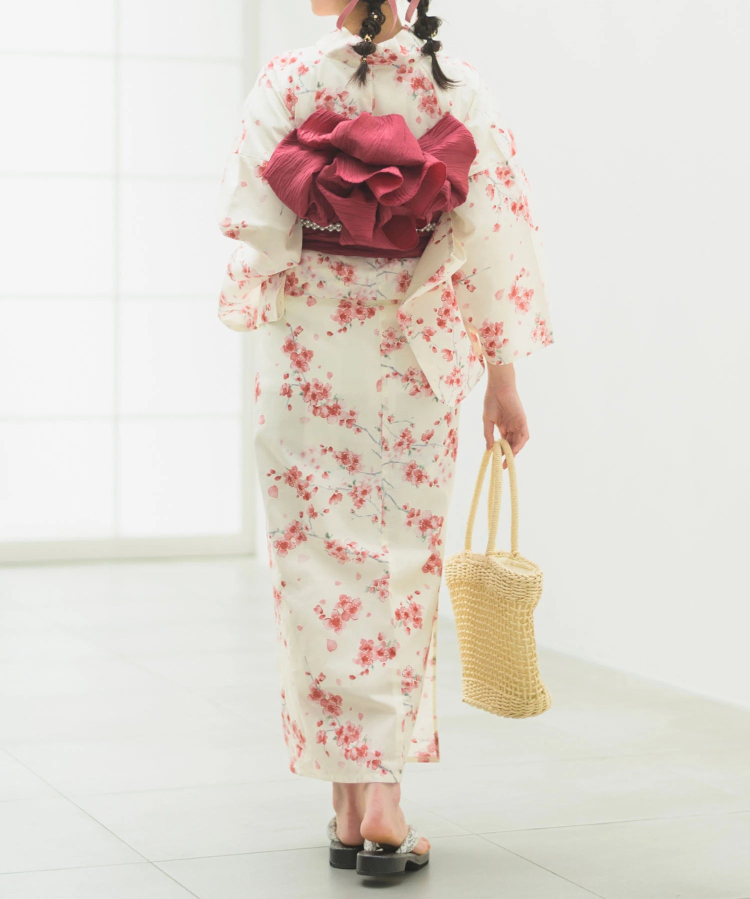 夏恋浴衣 桜霞みやび 下駄付き5点セット(浴衣・兵児帯・腰紐×2・下駄)