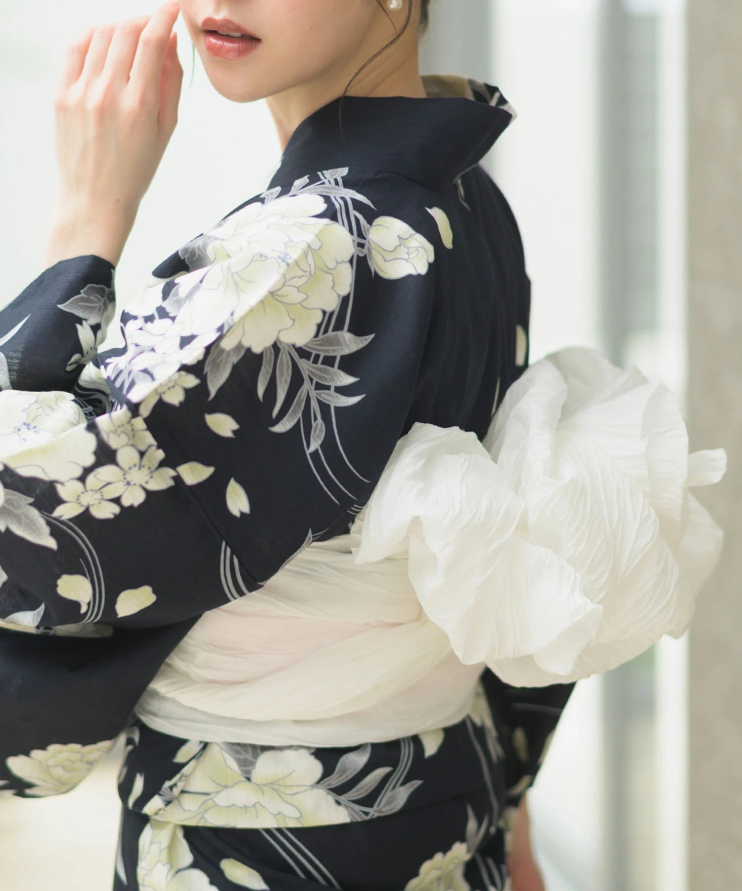 夏宵浴衣 ゆらめき牡丹 4点セット(浴衣・兵児帯・腰紐×2)