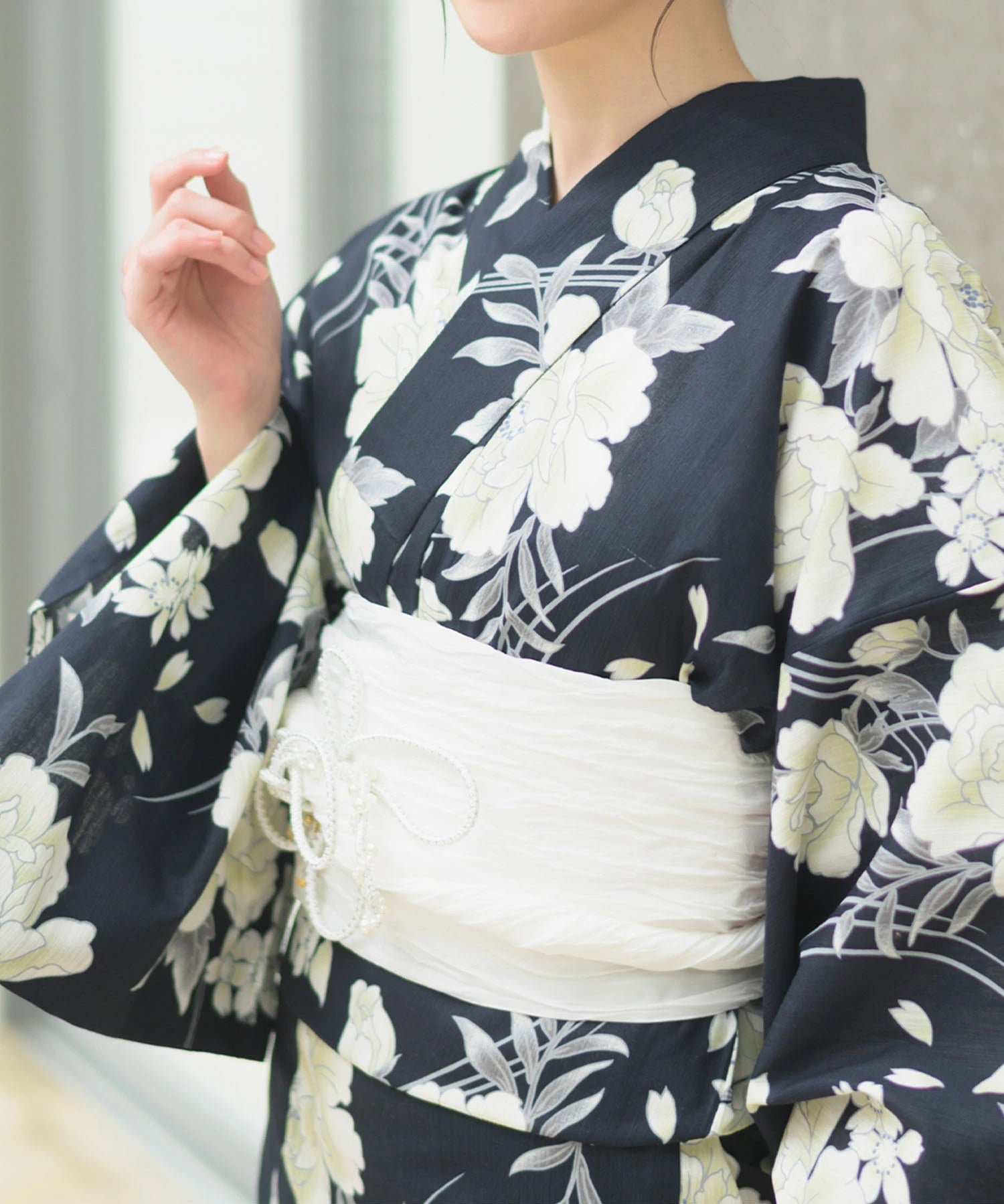 夏宵浴衣 ゆらめき牡丹 4点セット(浴衣・兵児帯・腰紐×2)