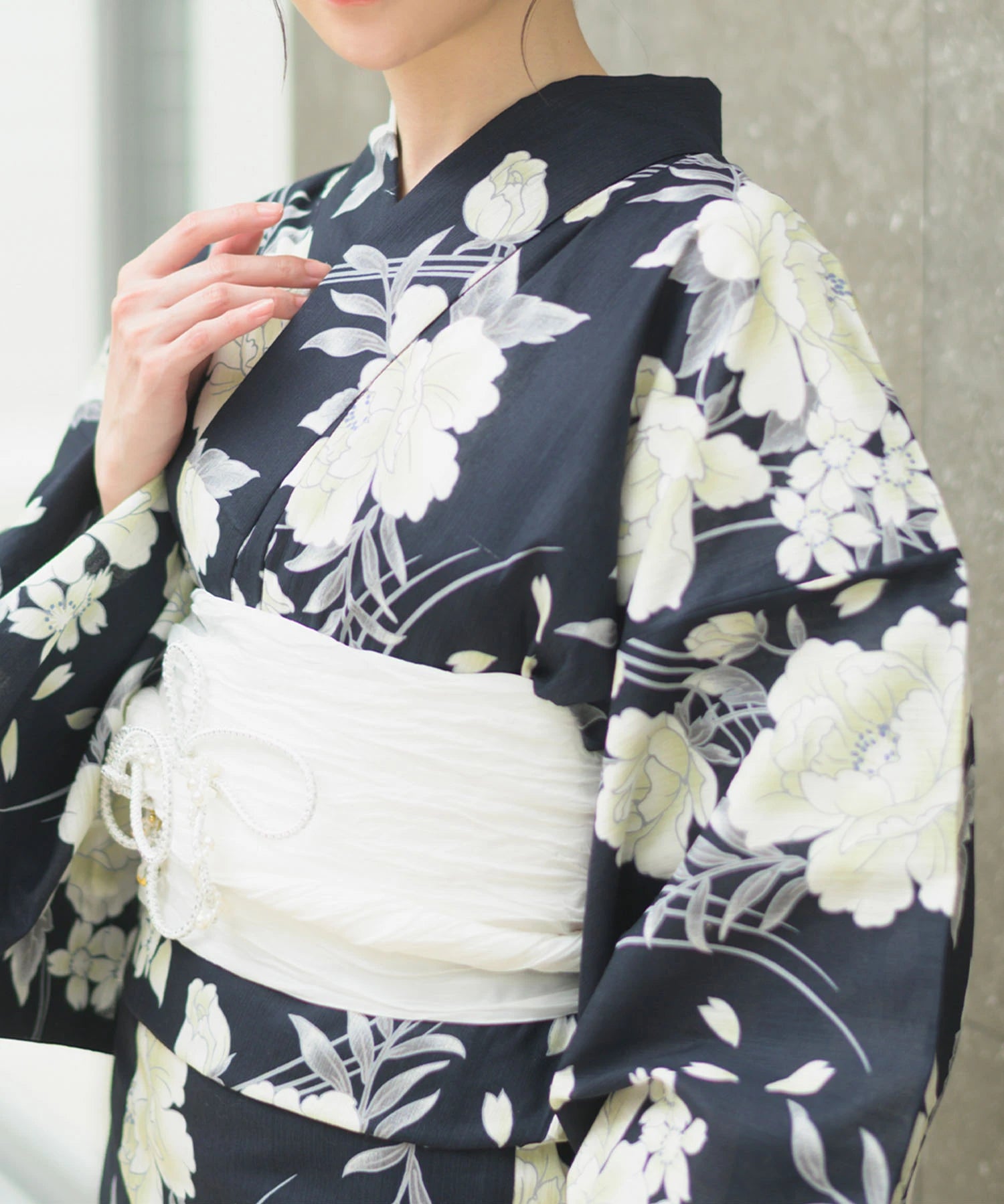 夏宵浴衣 ゆらめき牡丹 4点セット(浴衣・兵児帯・腰紐×2)