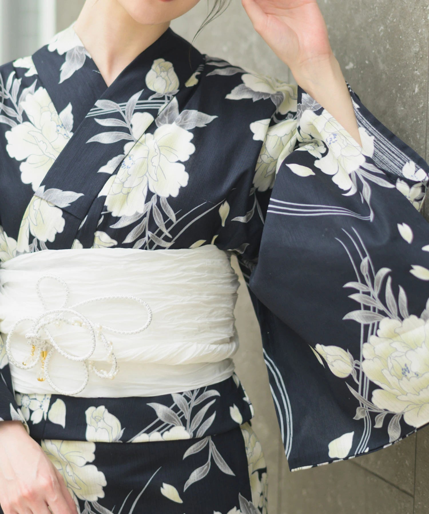 夏宵浴衣 ゆらめき牡丹 4点セット(浴衣・兵児帯・腰紐×2)