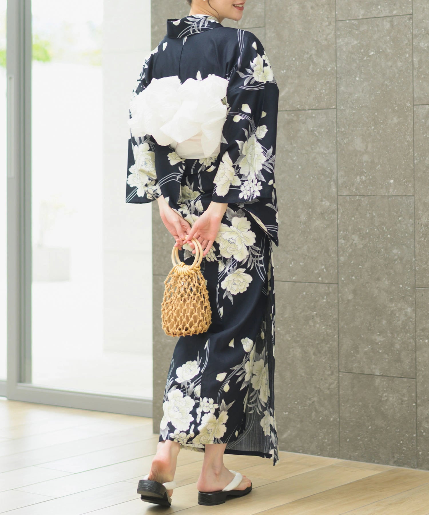 夏宵浴衣 ゆらめき牡丹 下駄付き5点セット(浴衣・兵児帯・腰紐×2・下駄)