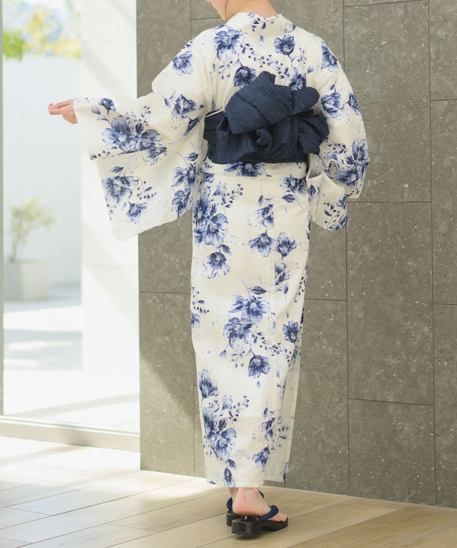 夏宵浴衣 艶麗深椿 下駄付き5点セット(浴衣・兵児帯・腰紐×2・下駄)