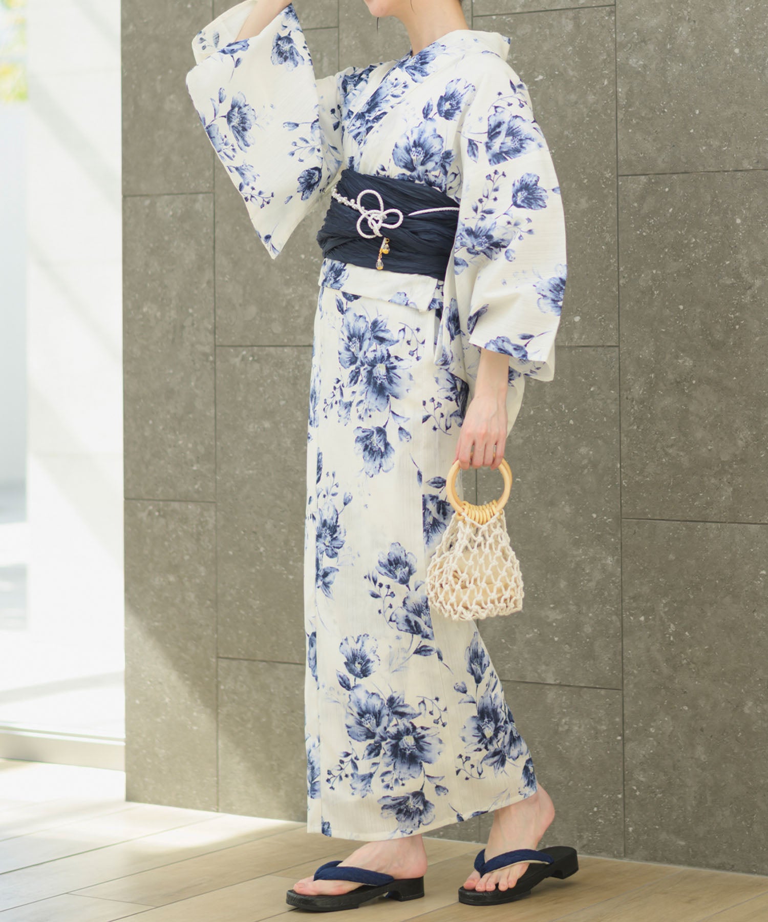 夏宵浴衣 艶麗深椿 下駄付き5点セット(浴衣・兵児帯・腰紐×2・下駄)