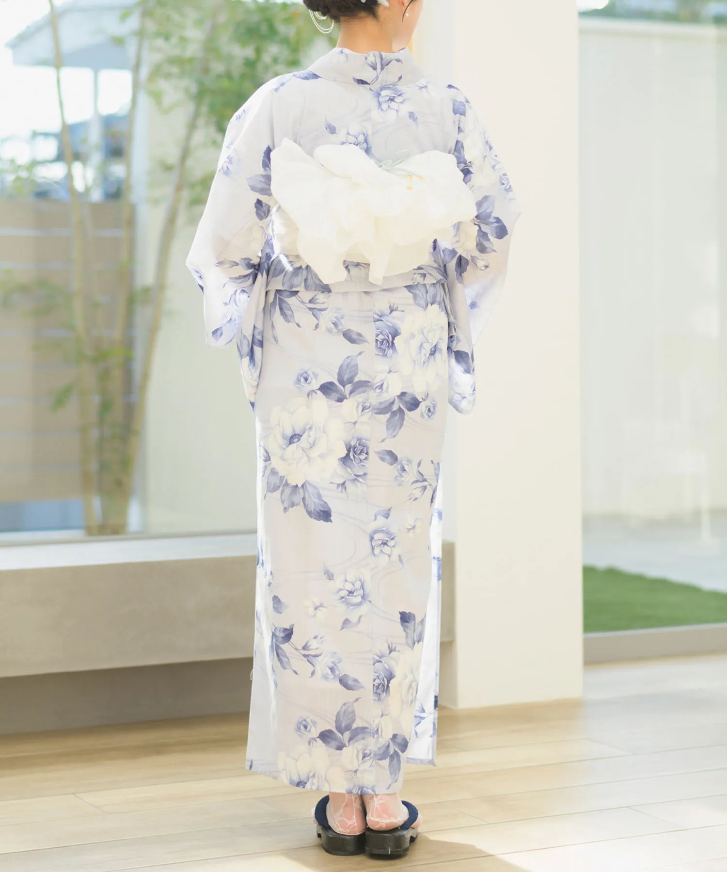 夏宵浴衣 花麗流れ 下駄付き5点セット(浴衣・兵児帯・腰紐×2・下駄)