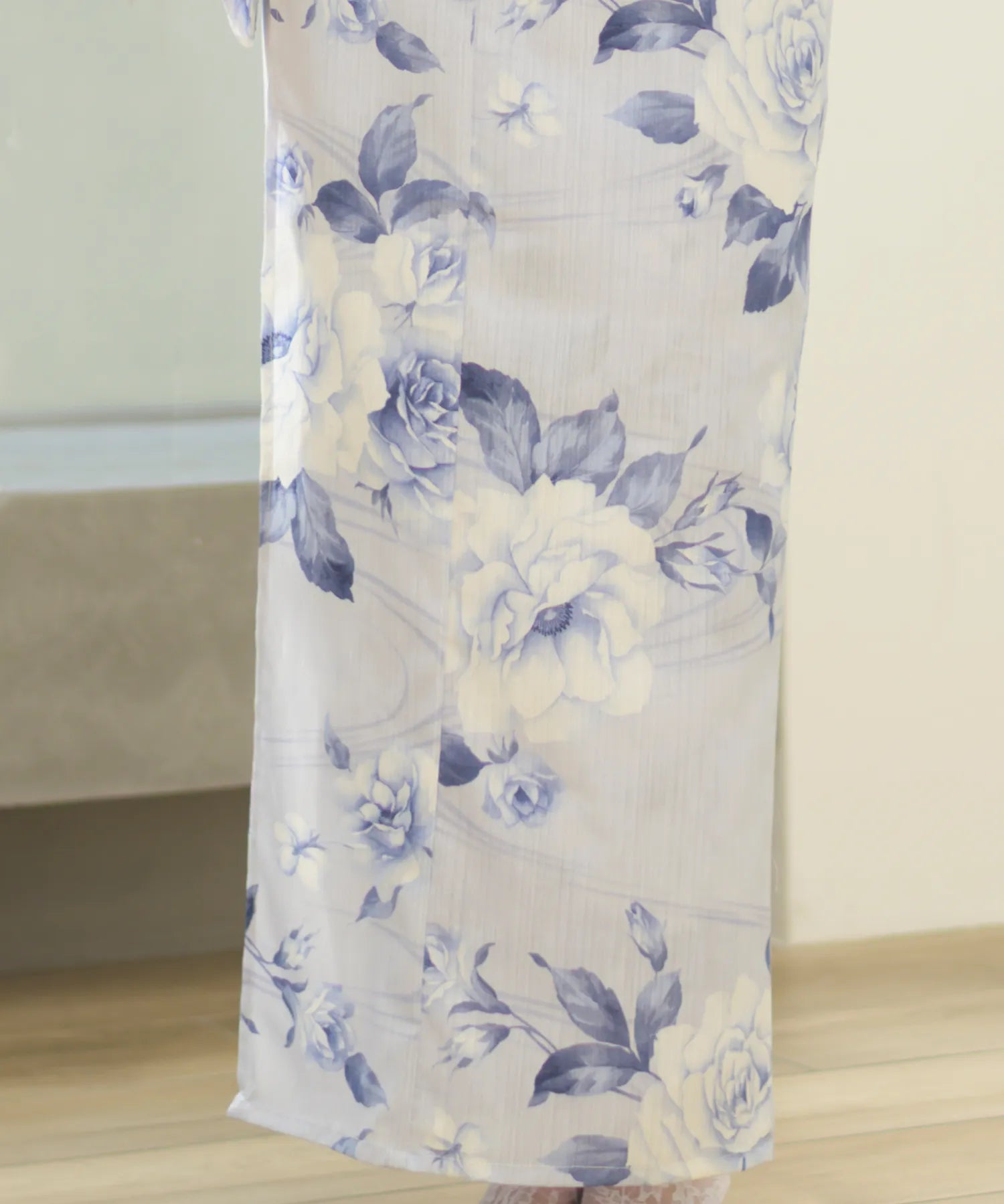 夏宵浴衣 花麗流れ 4点セット(浴衣・兵児帯・腰紐×2)