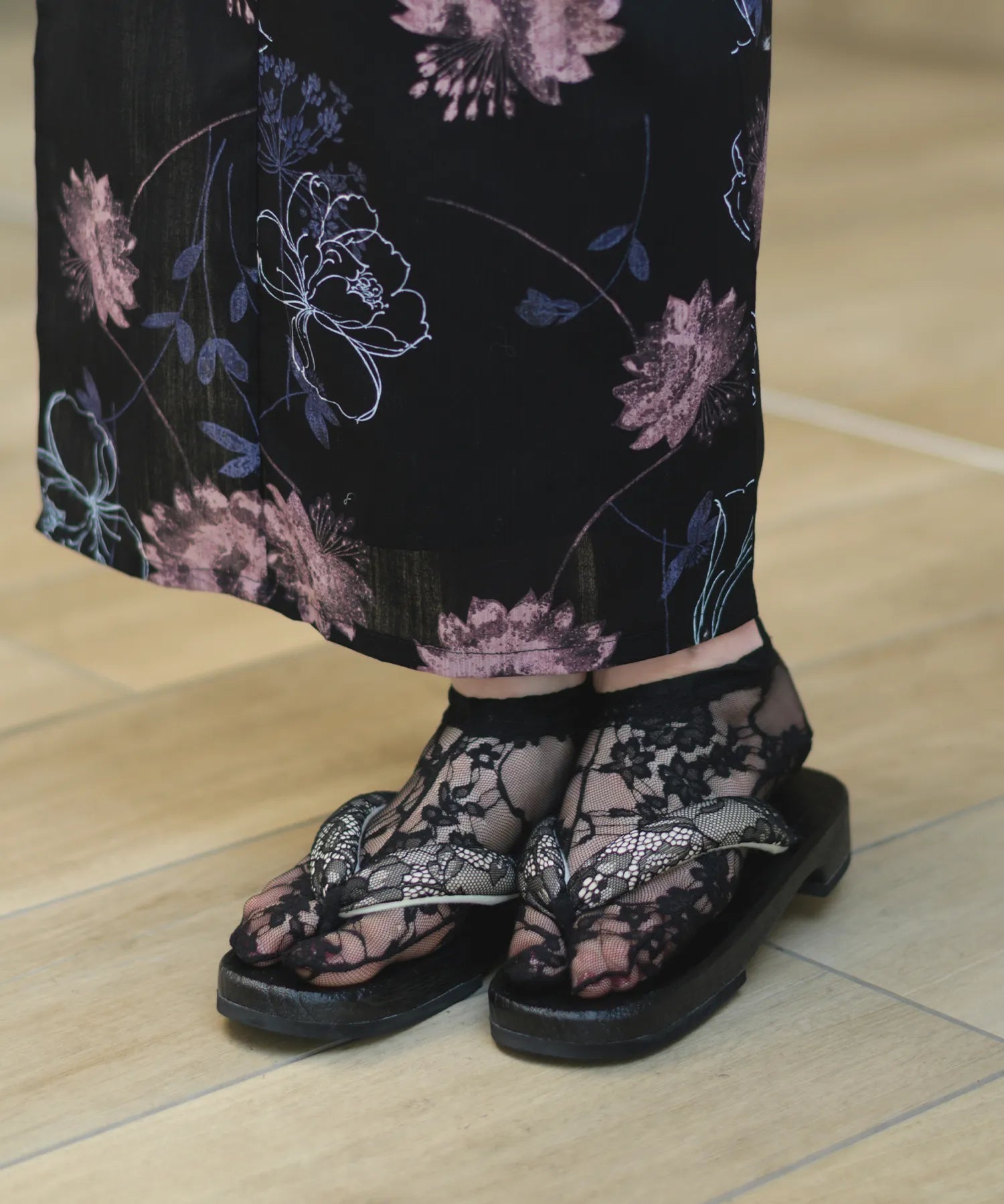 夏宵浴衣 宵の風花宴 下駄付き5点セット(浴衣・兵児帯・腰紐×2・下駄)