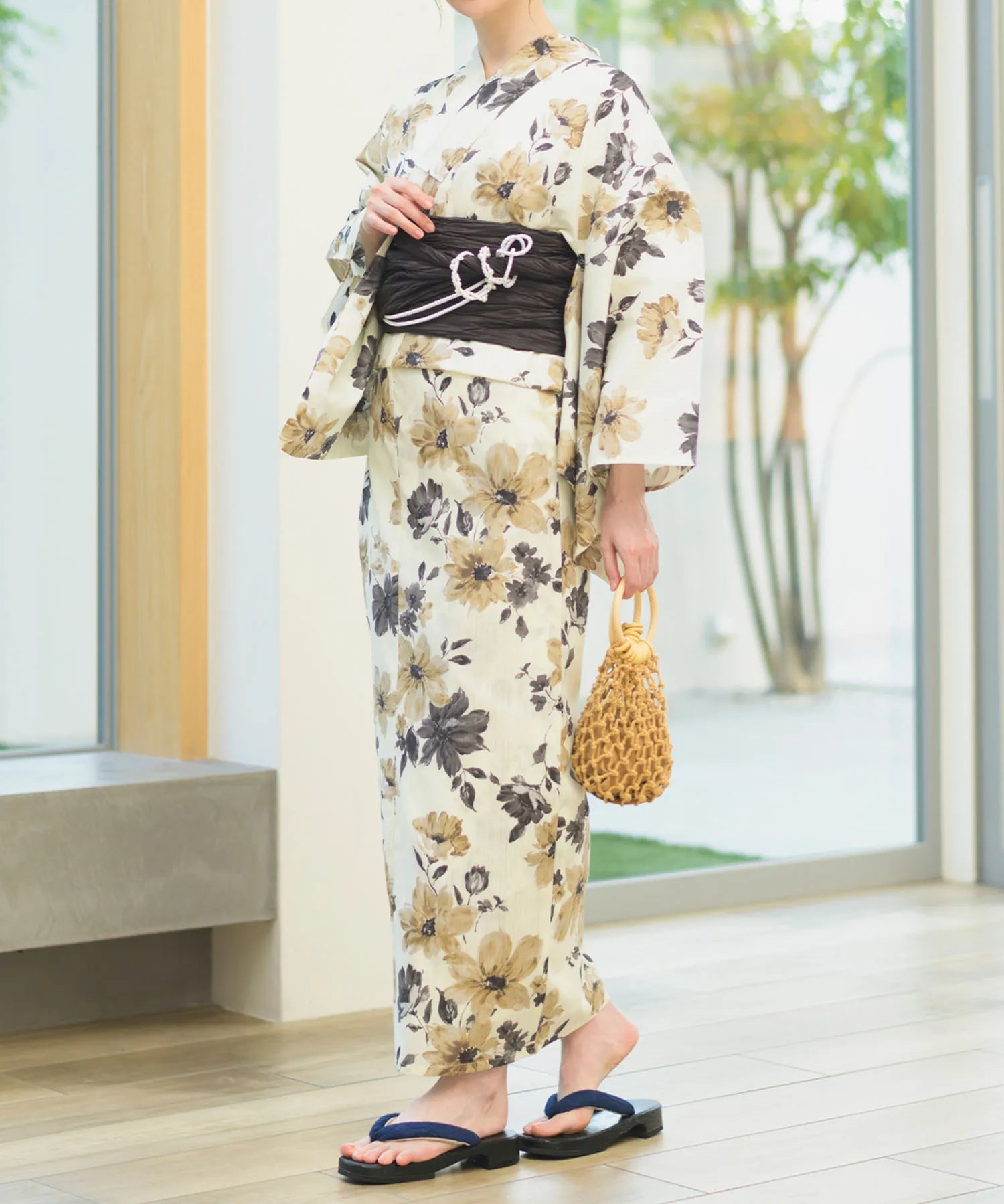 夏宵浴衣 色香花 下駄付き5点セット(浴衣・兵児帯・腰紐×2・下駄)