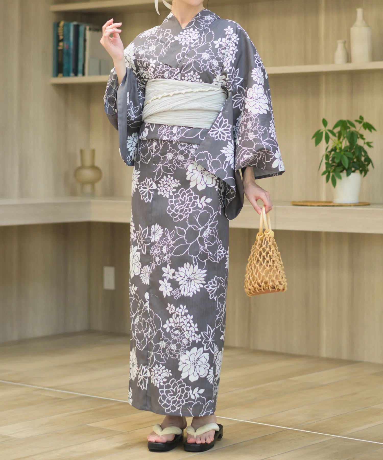 夏宵浴衣 菊芍優音 下駄付き5点セット(浴衣・兵児帯・腰紐×2・下駄)