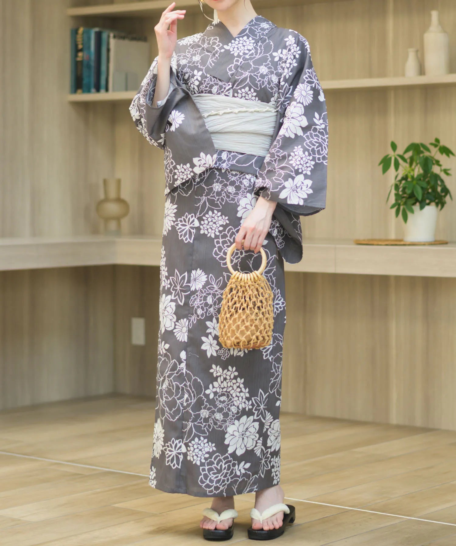 夏宵浴衣 菊芍優音 下駄付き5点セット(浴衣・兵児帯・腰紐×2・下駄)